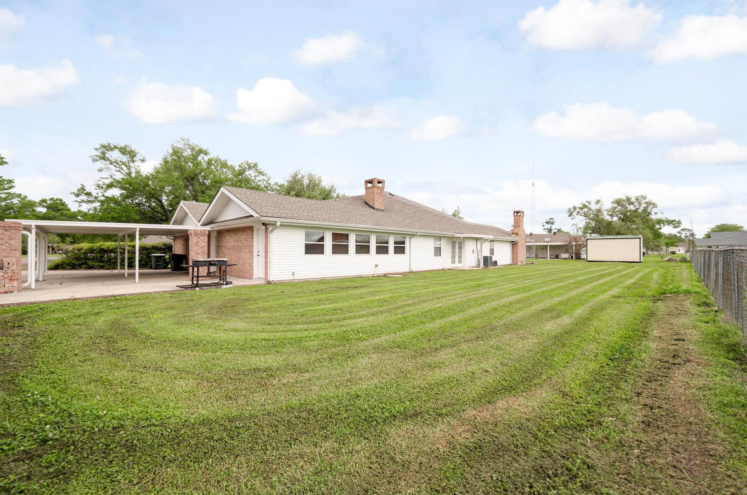 209 Country Estates Drive, Houma, LA, 70364