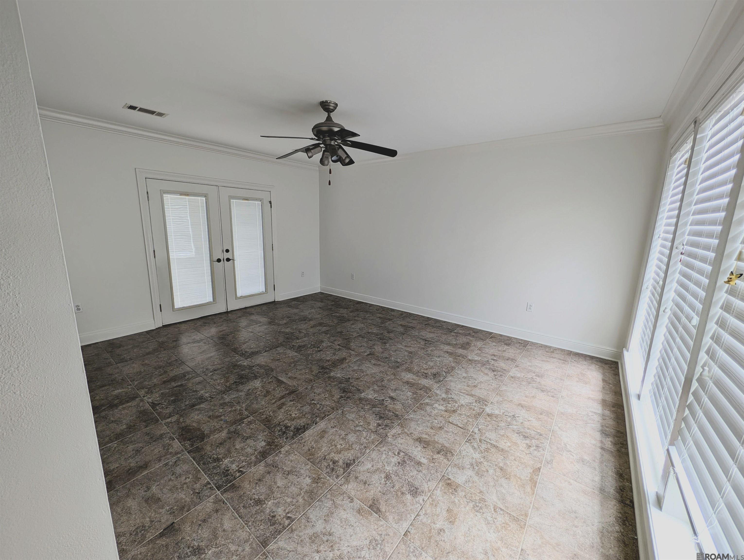 13417 Meadow Crossing Dr, Walker, LA, 70785