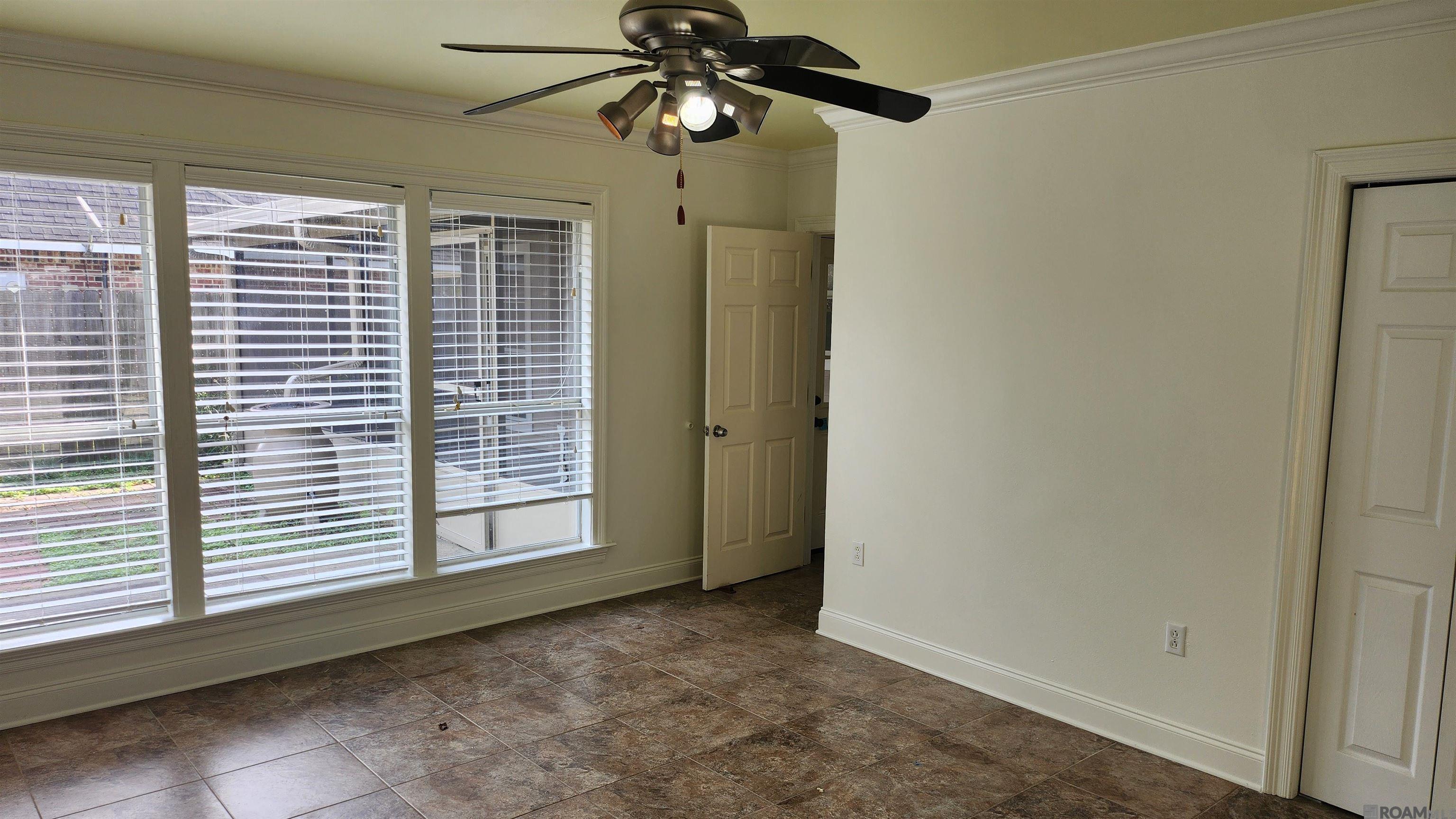 13417 Meadow Crossing Dr, Walker, LA, 70785