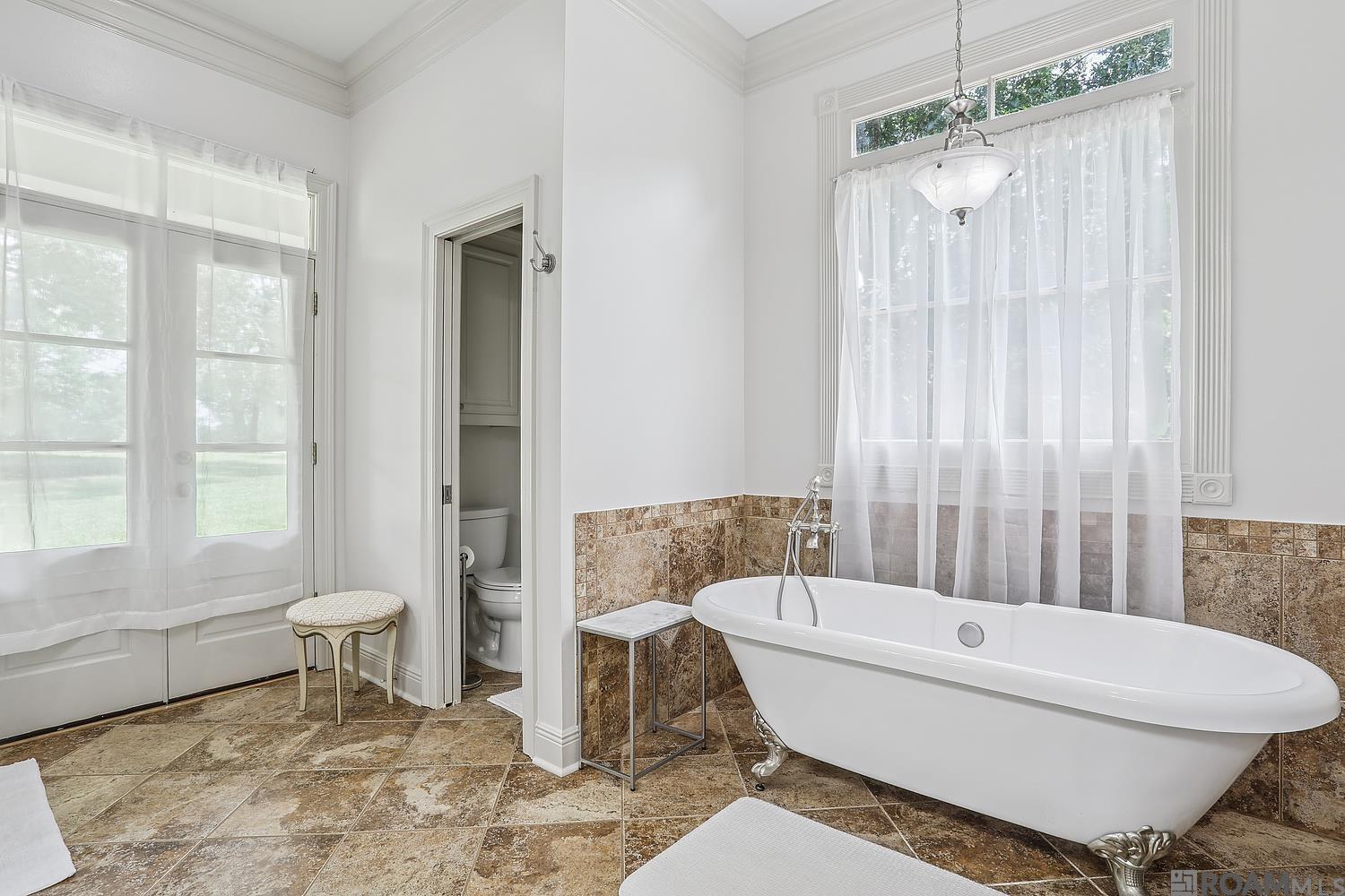 5585 La Hwy 966, St Francisville, LA, 70775