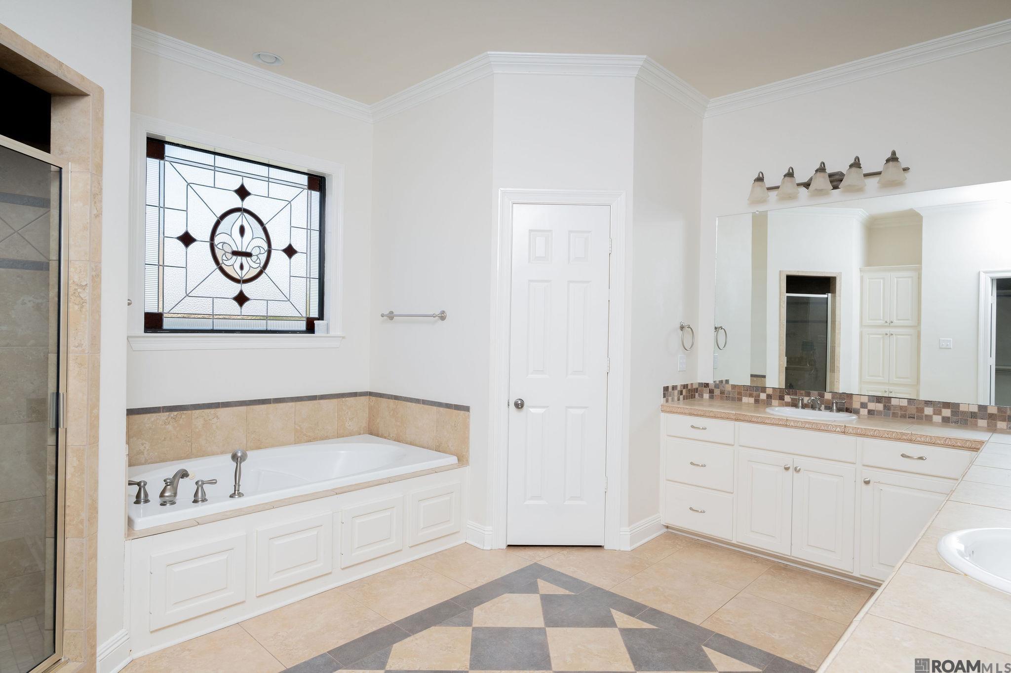 13717 Earls Ct, Saint George, LA, 70810