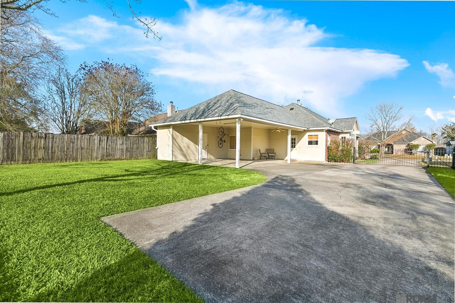 10434 Springbrook Ave, Saint George, LA, 70810