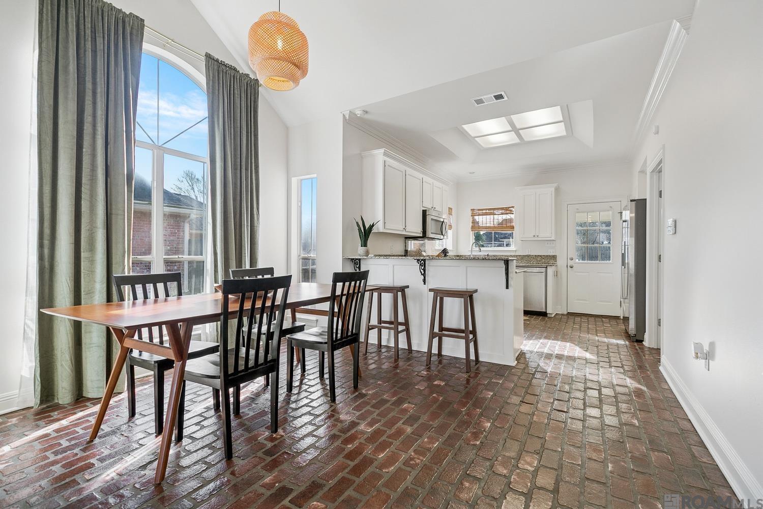 10434 Springbrook Ave, Saint George, LA, 70810