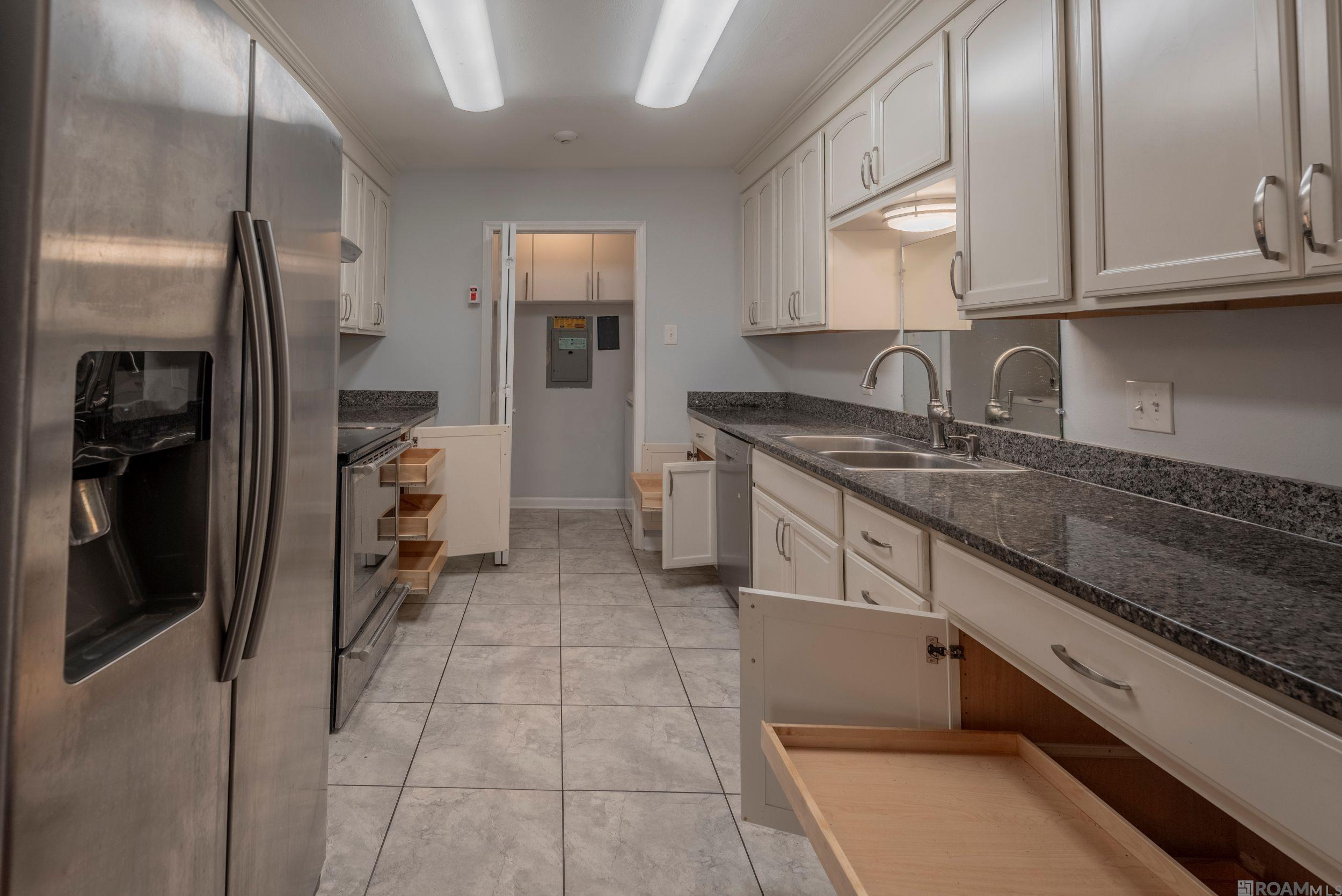 1412 W Fairview Dr, Baton Rouge, LA, 70816