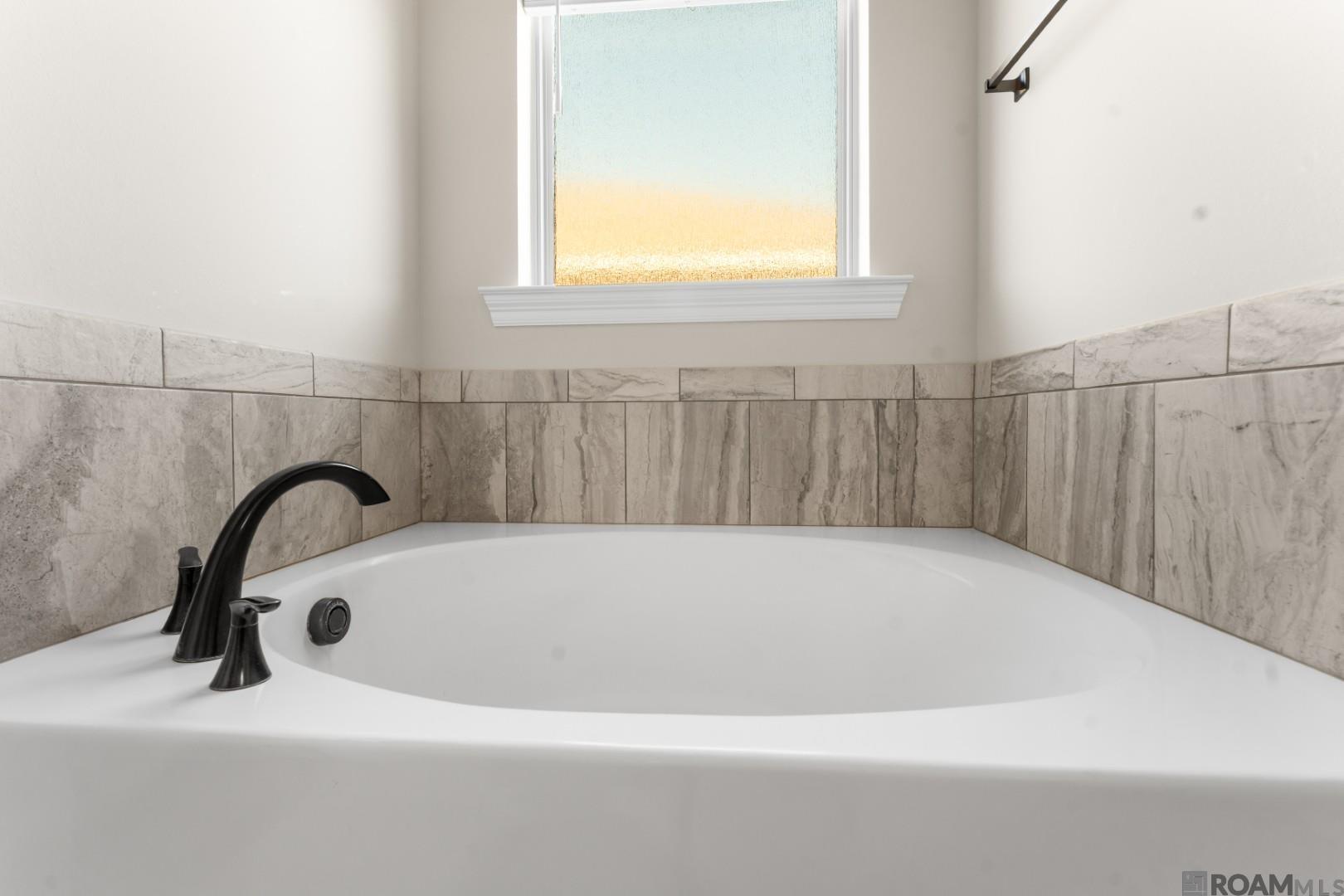 40205 Maddie Dr, Prairieville, LA, 70769