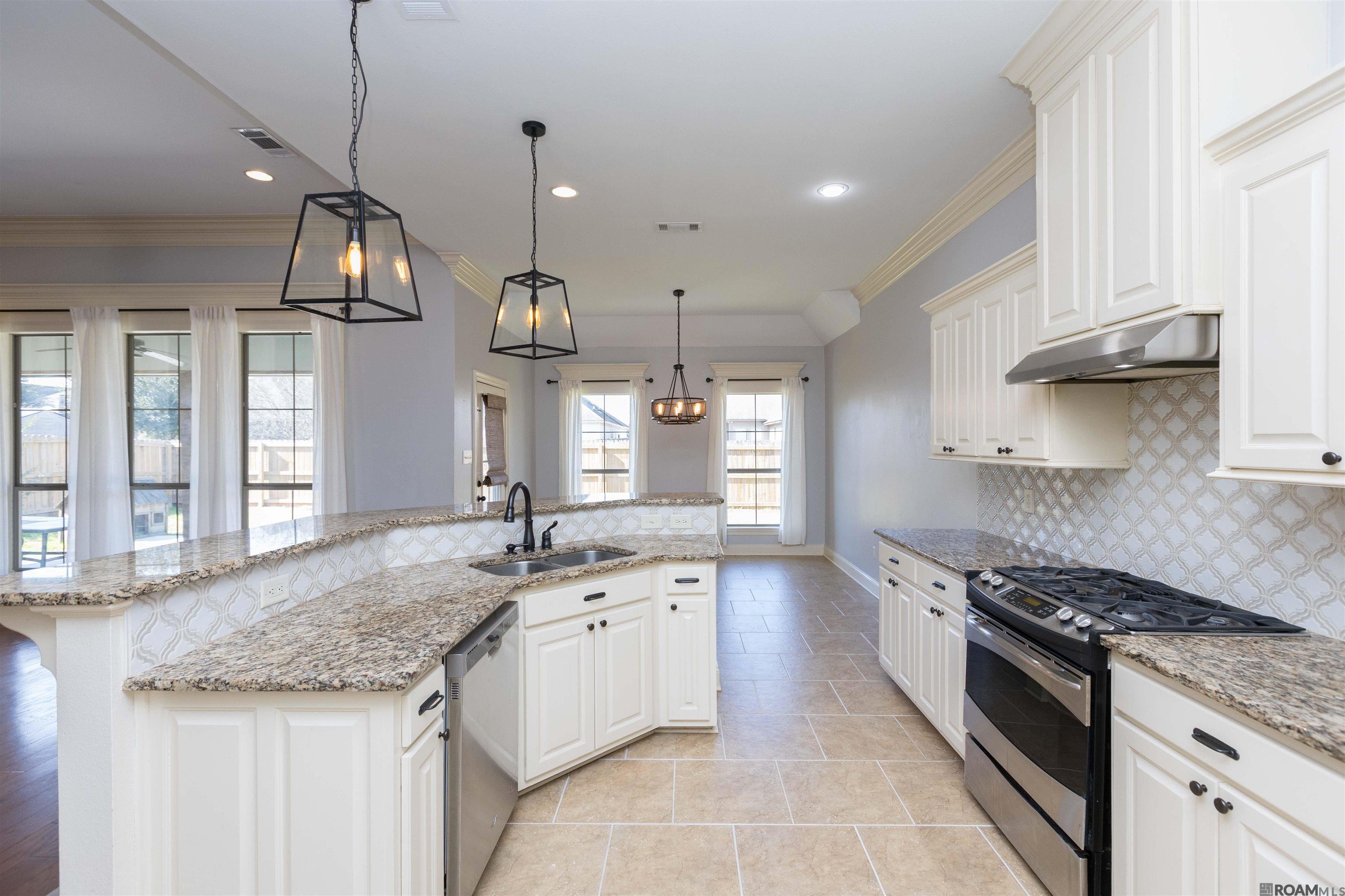 7335 Oakview Dr, Zachary, LA, 70791