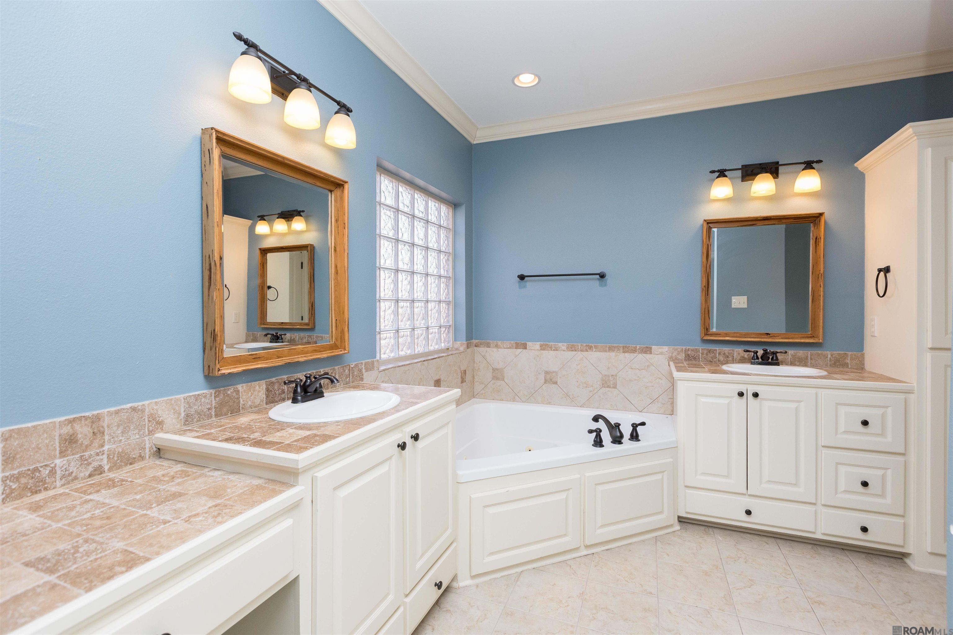 7335 Oakview Dr, Zachary, LA, 70791