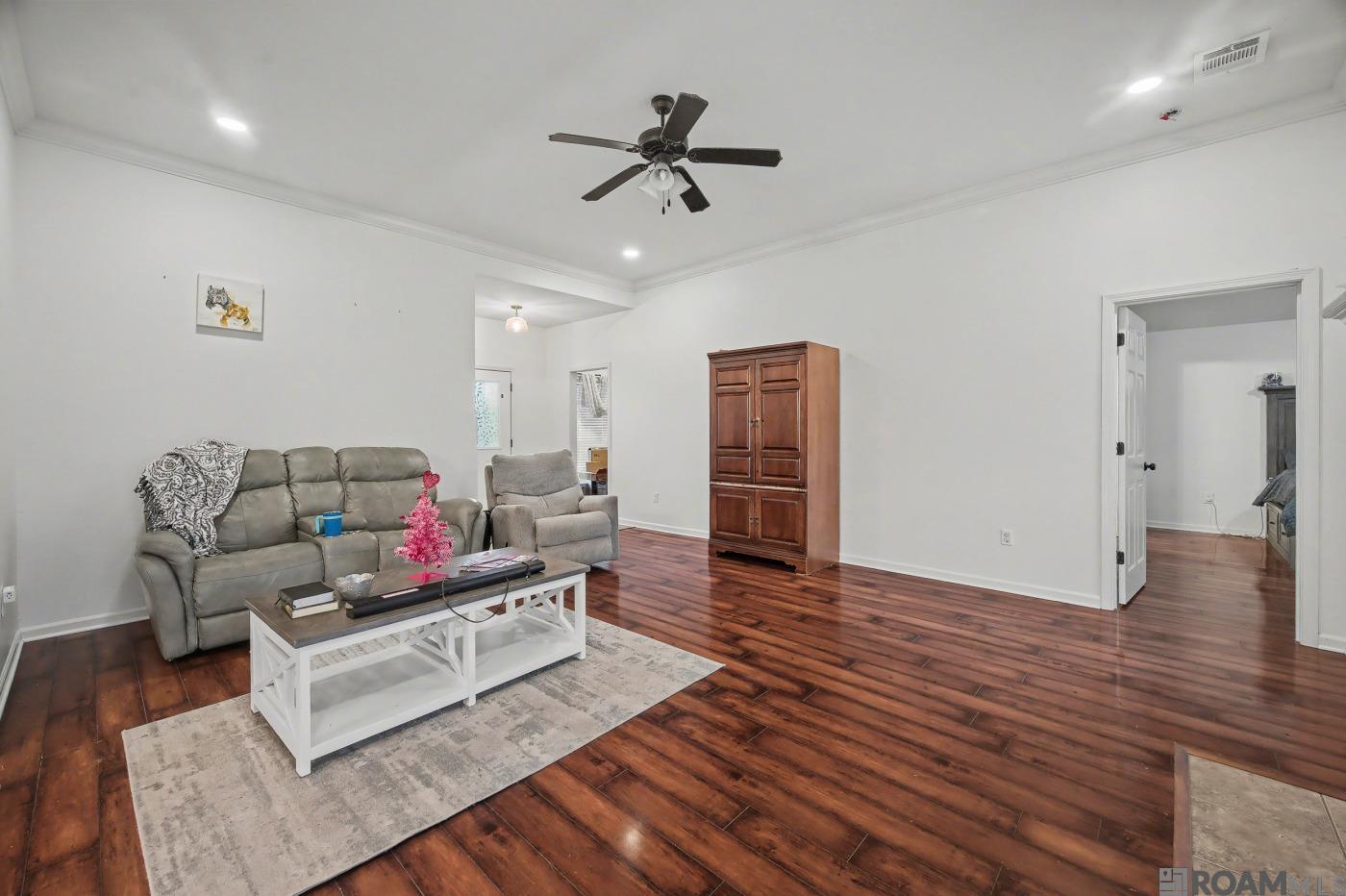 14986 Cross Creek Blvd, Walker, LA, 70785