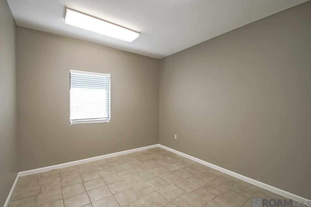 155 Del Orleans UNIT B, Denham Springs, LA, 70726