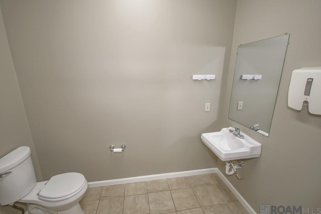 155 Del Orleans UNIT B, Denham Springs, LA, 70726