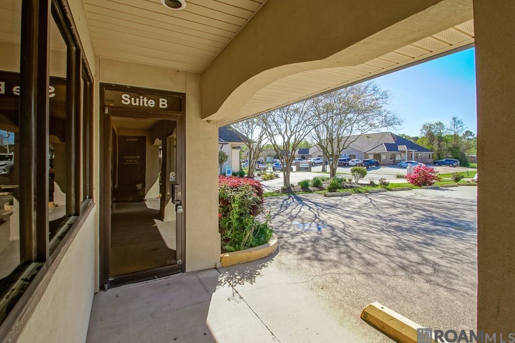 155 Del Orleans UNIT B, Denham Springs, LA, 70726