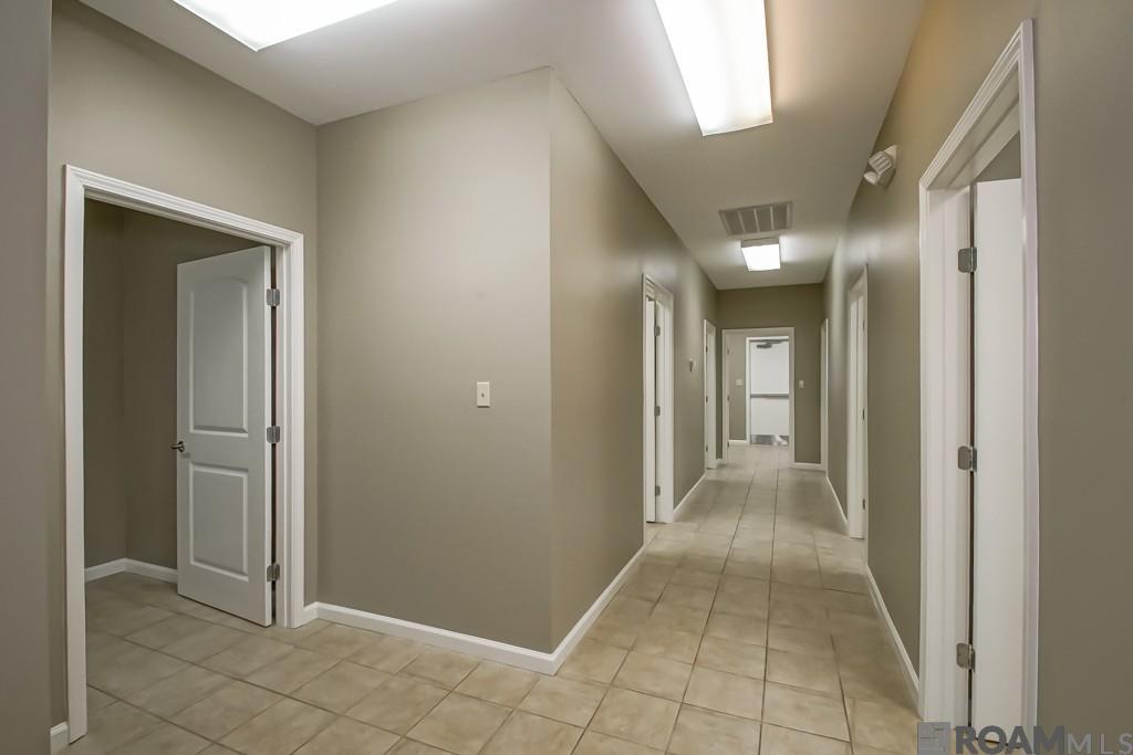 155 Del Orleans UNIT B, Denham Springs, LA, 70726