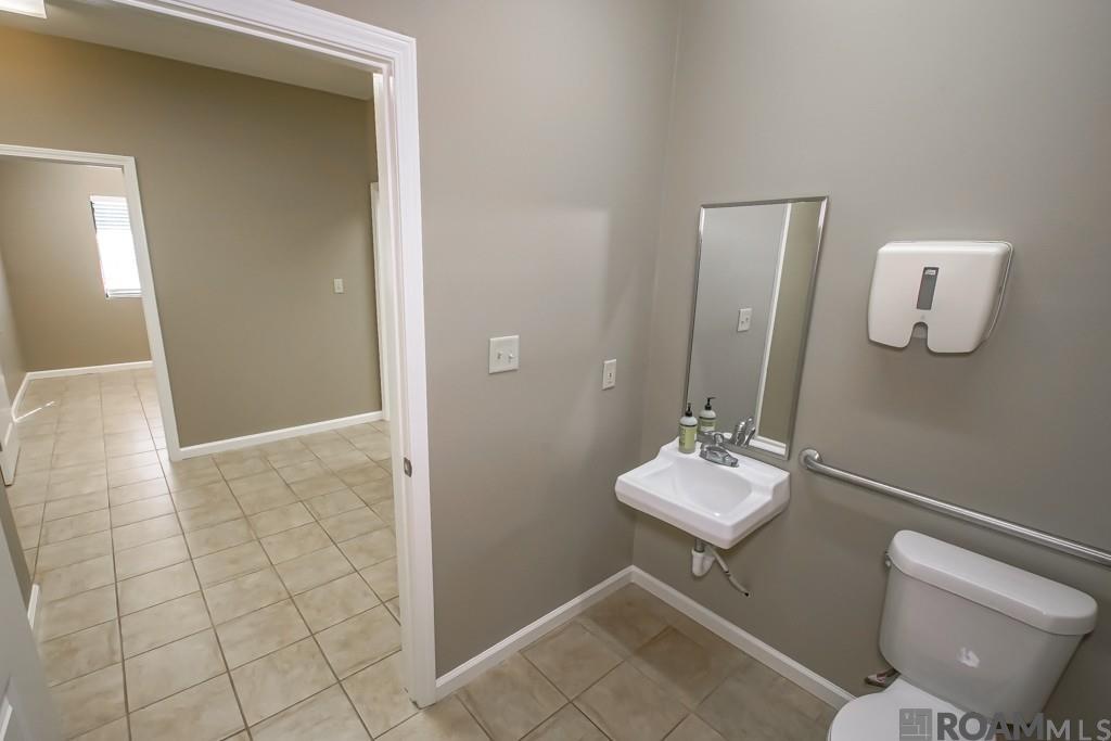 155 Del Orleans UNIT B, Denham Springs, LA, 70726