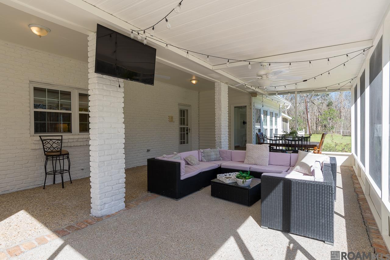 1045 Daisy Ave, St Gabriel, LA, 70776