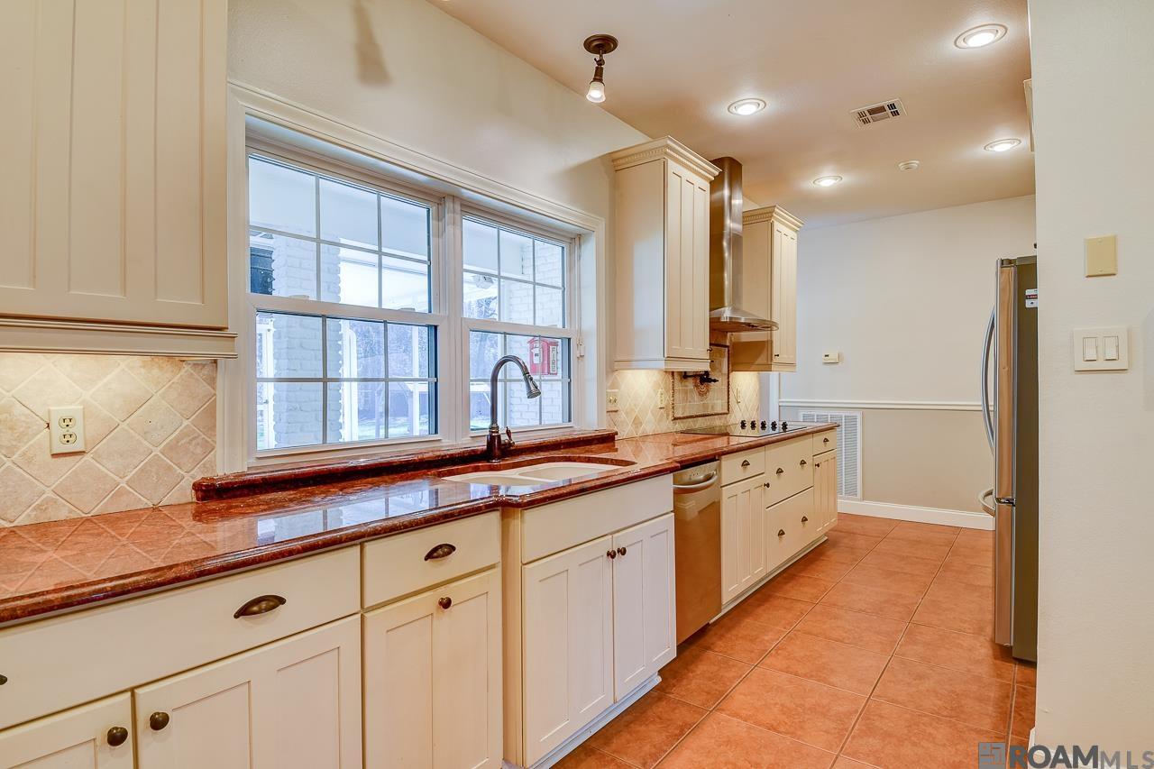 1045 Daisy Ave, St Gabriel, LA, 70776