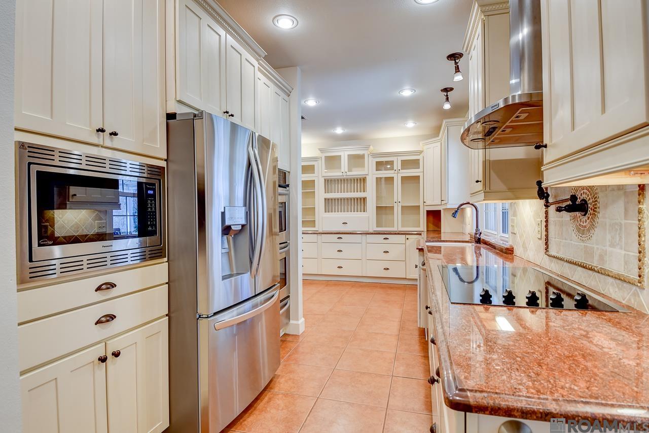 1045 Daisy Ave, St Gabriel, LA, 70776