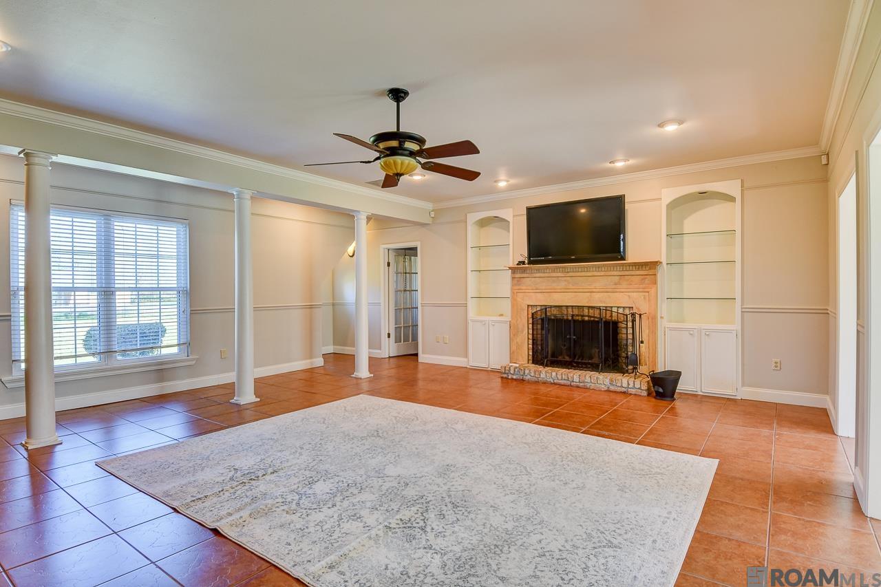 1045 Daisy Ave, St Gabriel, LA, 70776