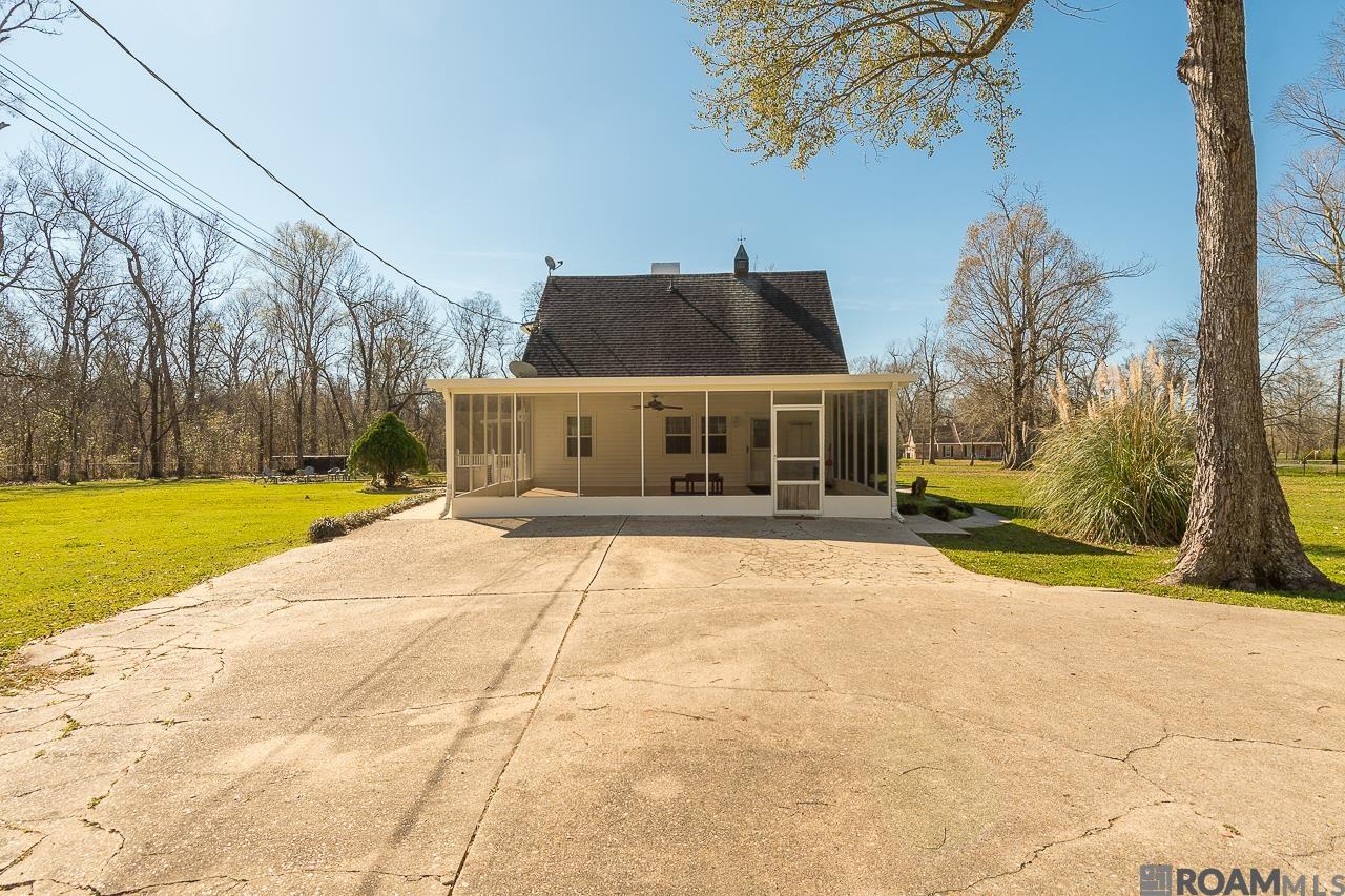 1045 Daisy Ave, St Gabriel, LA, 70776