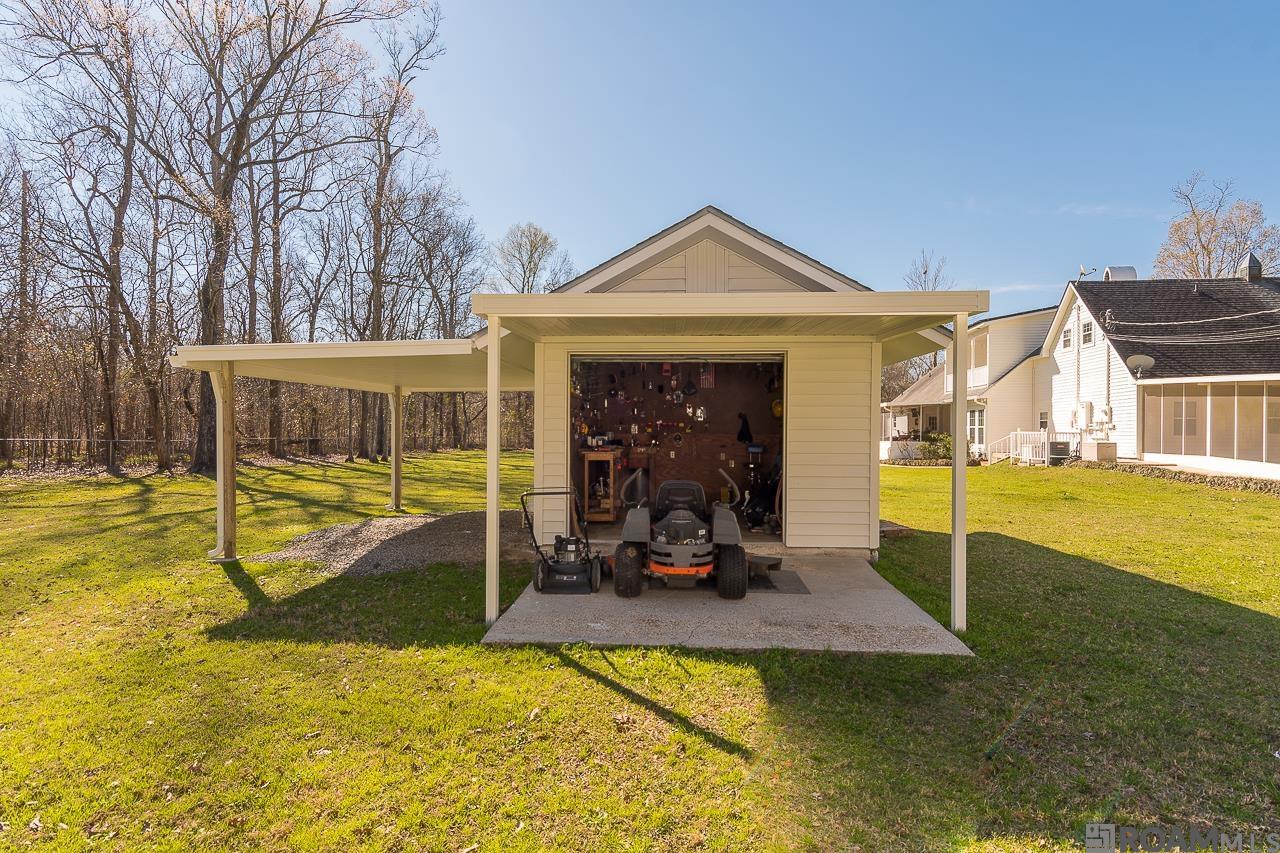 1045 Daisy Ave, St Gabriel, LA, 70776