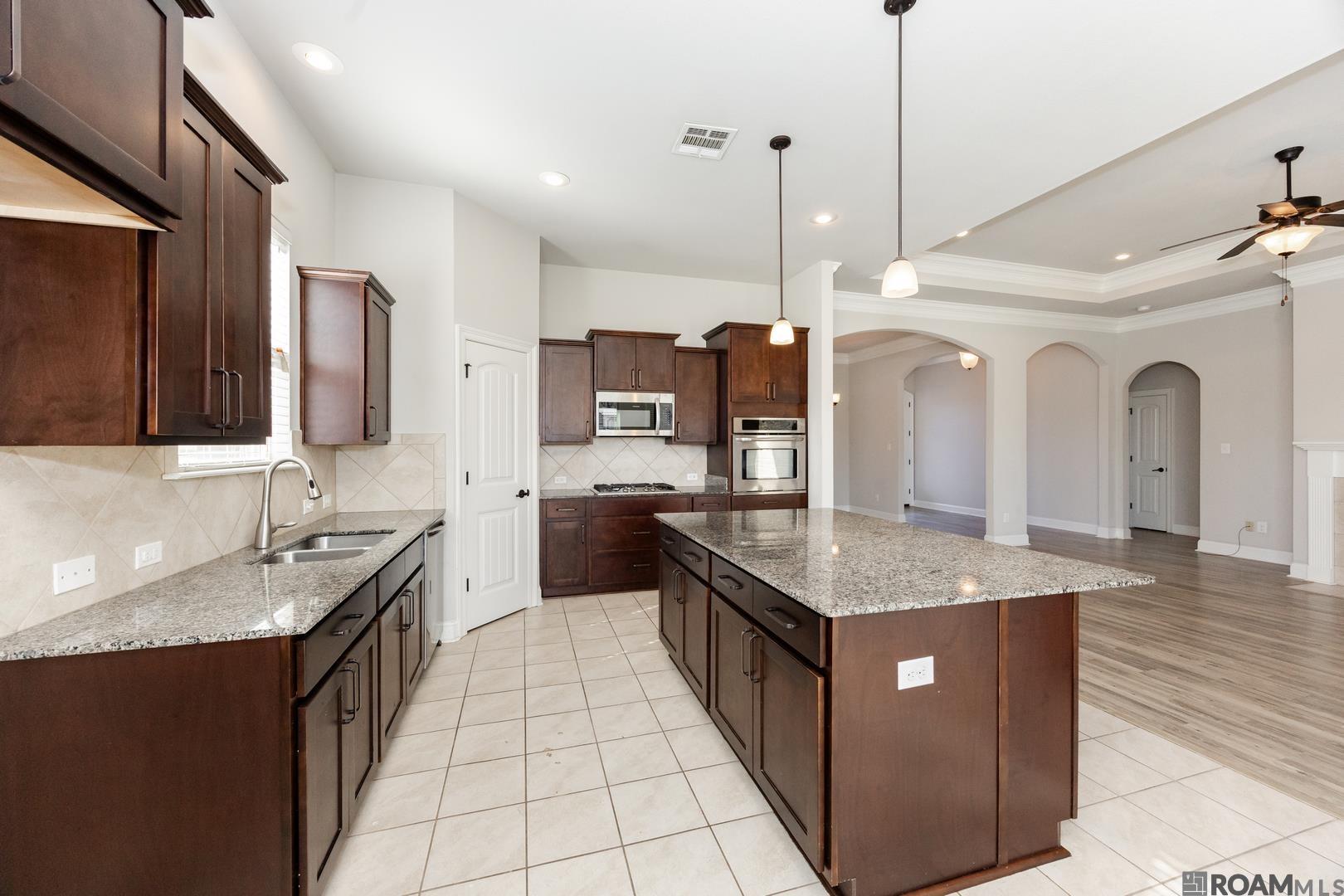 18018 River Landing Dr, Prairieville, LA, 70769