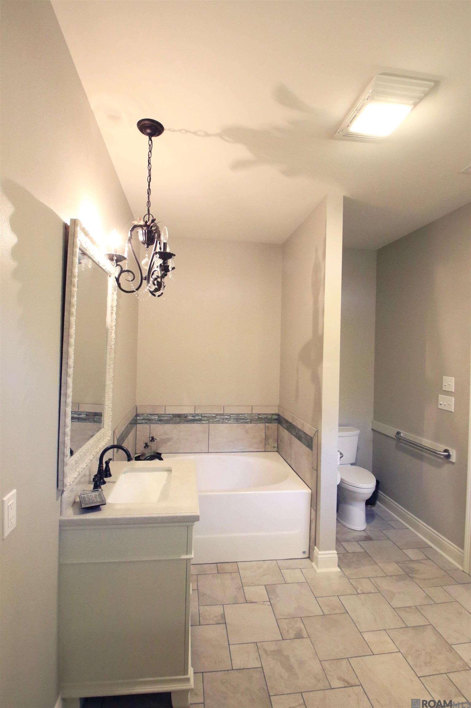 14482 Bon Dickey Dr, Baton Rouge, LA, 70818