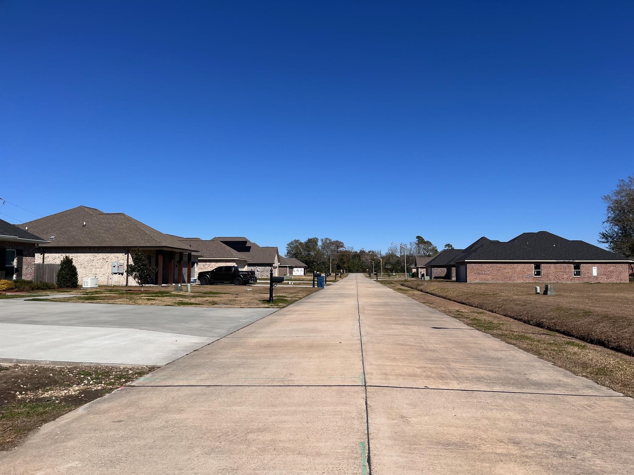 165 Le Belle Maison Drive, Raceland, LA, 70394