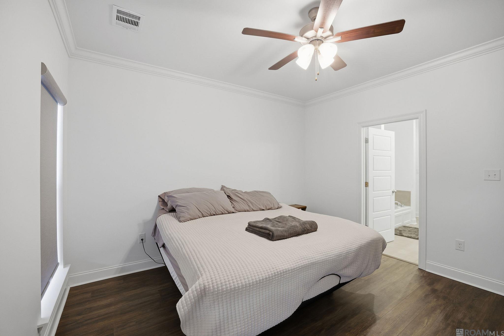 8129 Village Lake Ave, Baton Rouge, LA, 70820