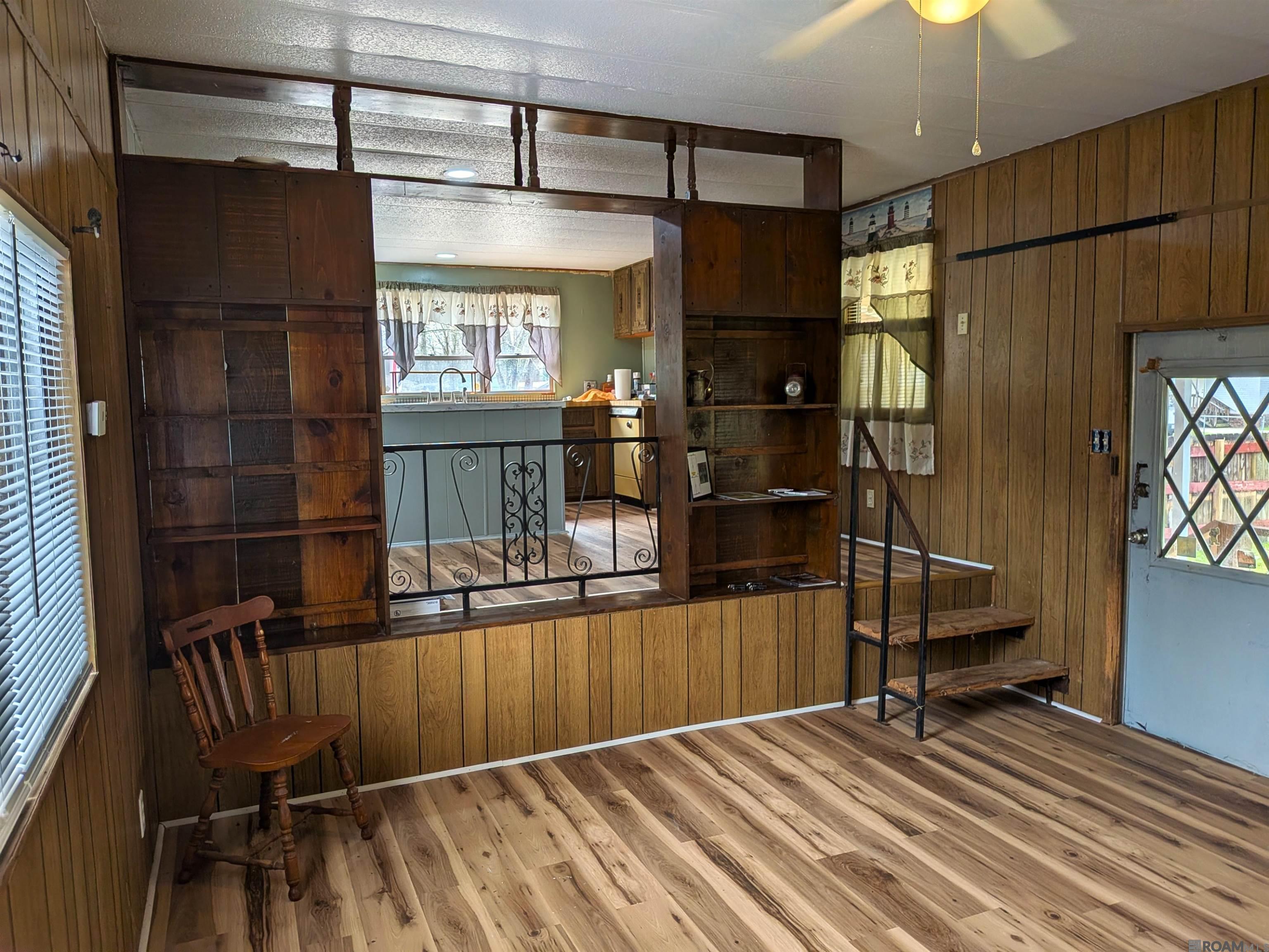 906 E Verna St, Gonzales, LA, 70737