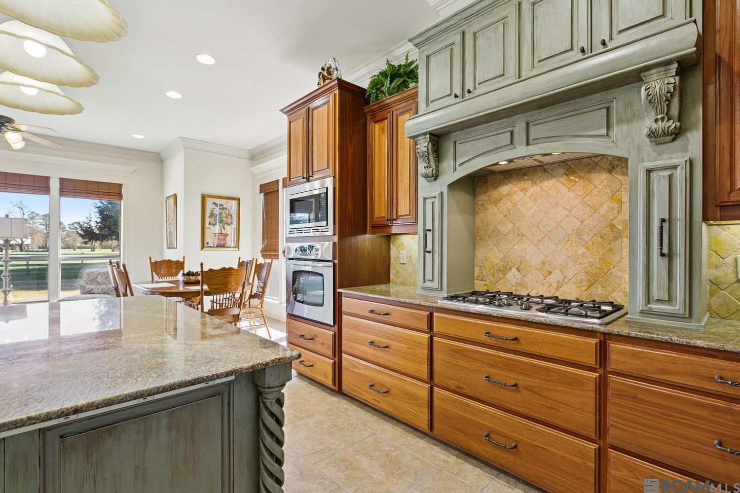 12484 Legacy Hills Dr, Geismar, LA, 70734