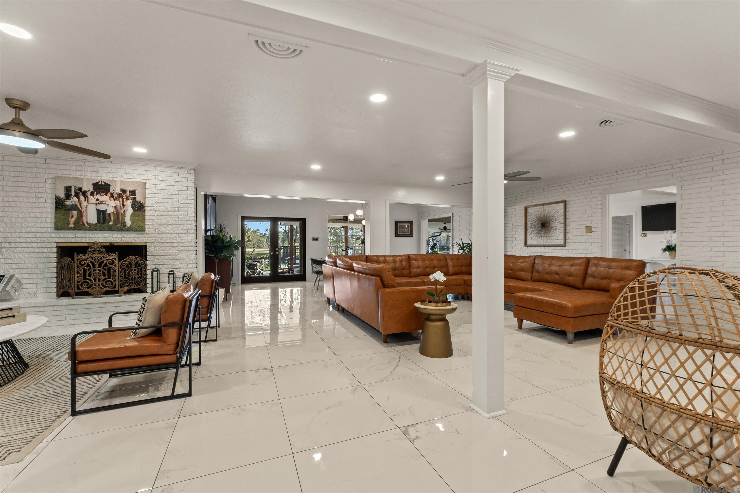 8720 W Fairway Dr, Baton Rouge, LA, 70809