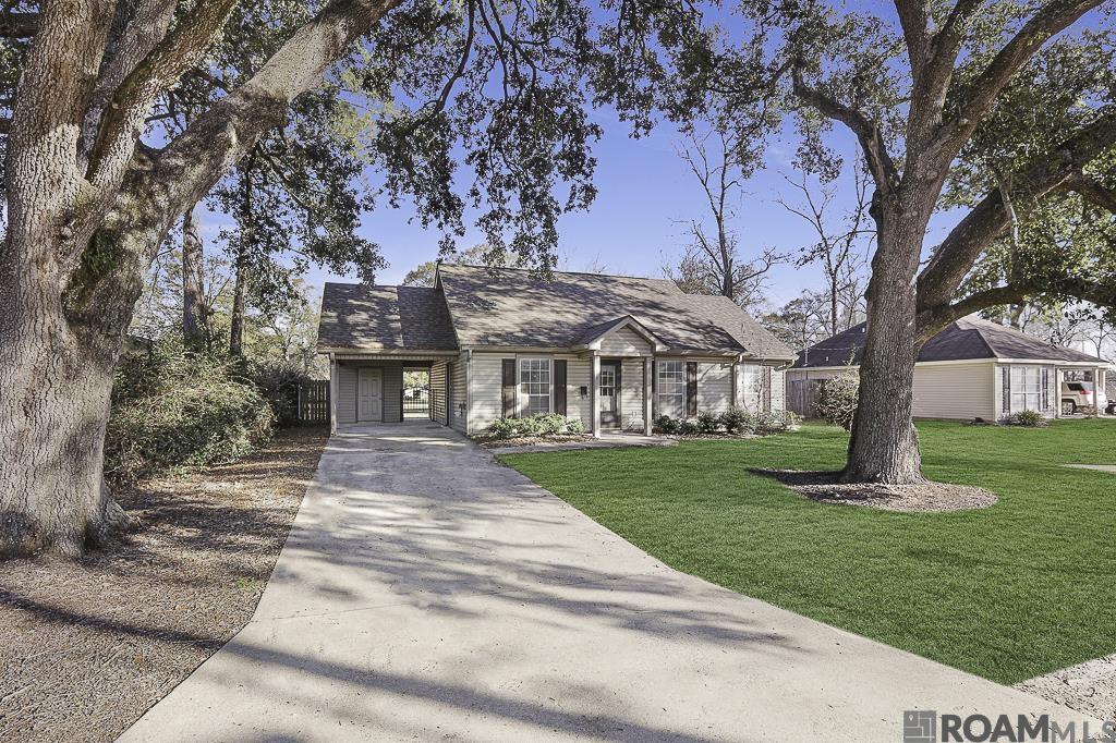 308 E Jeff St, Gonzales, LA, 70737