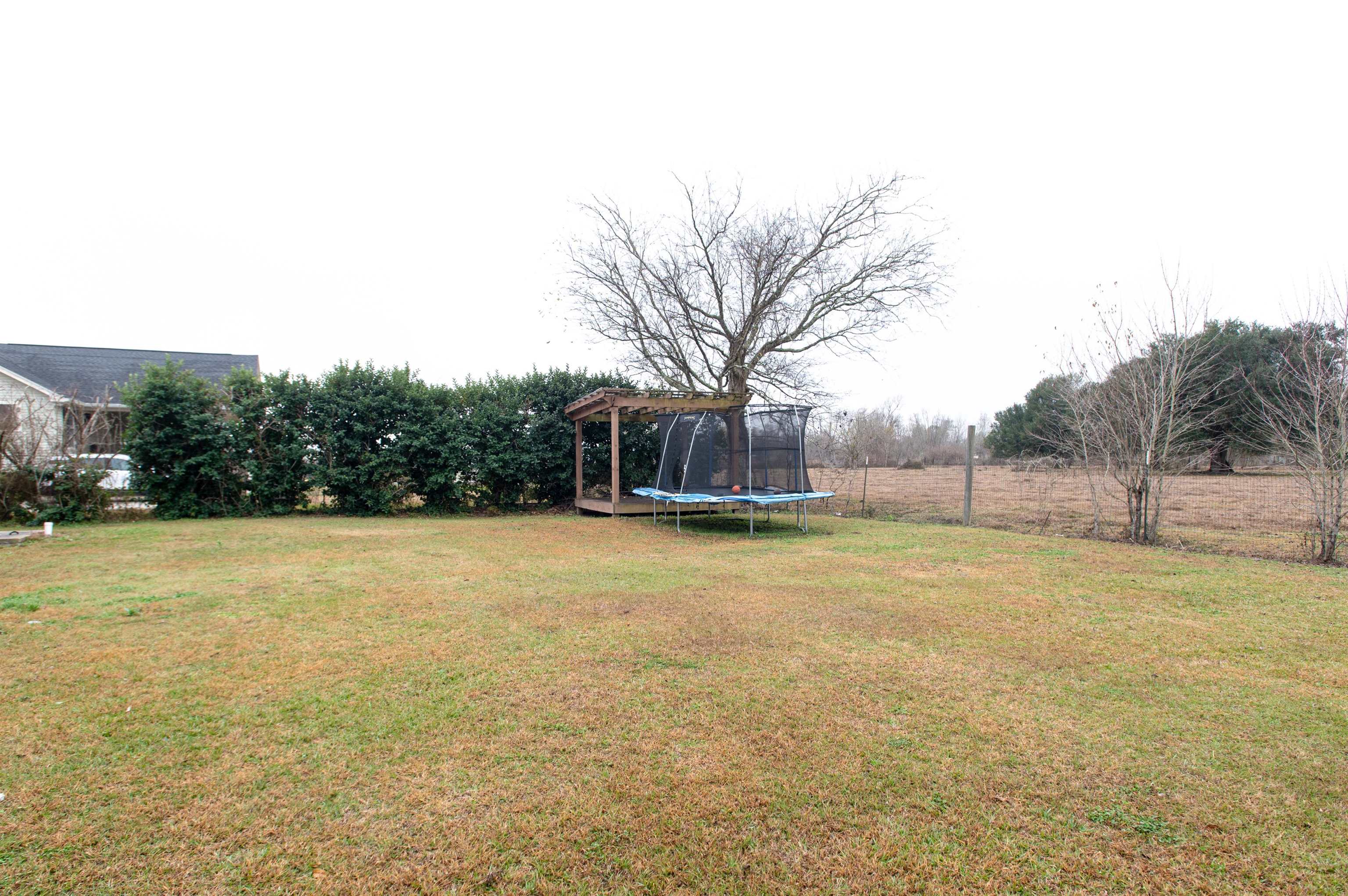 347 Le Village Dr, Larose, LA, 70373