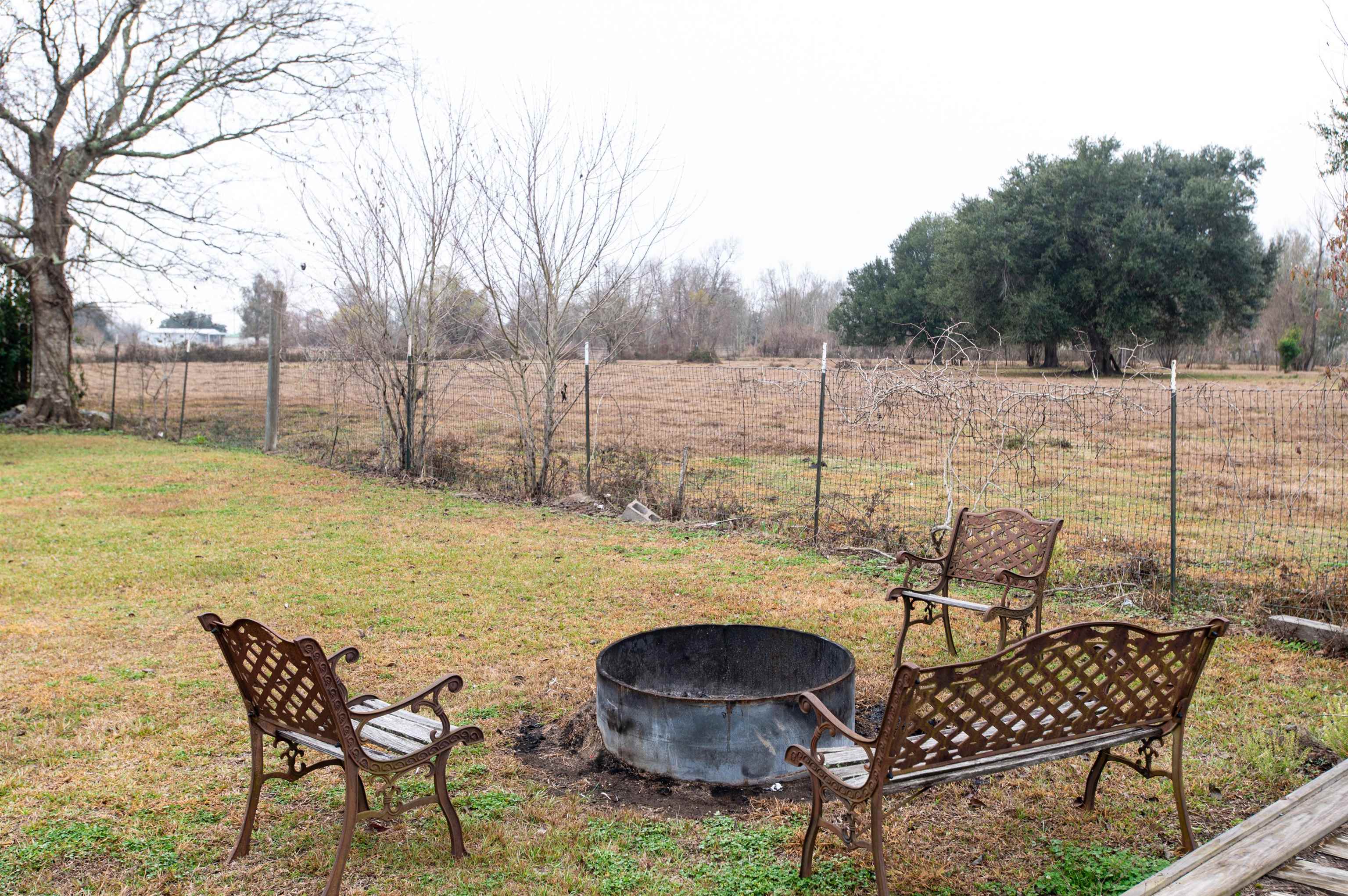 347 Le Village Dr, Larose, LA, 70373