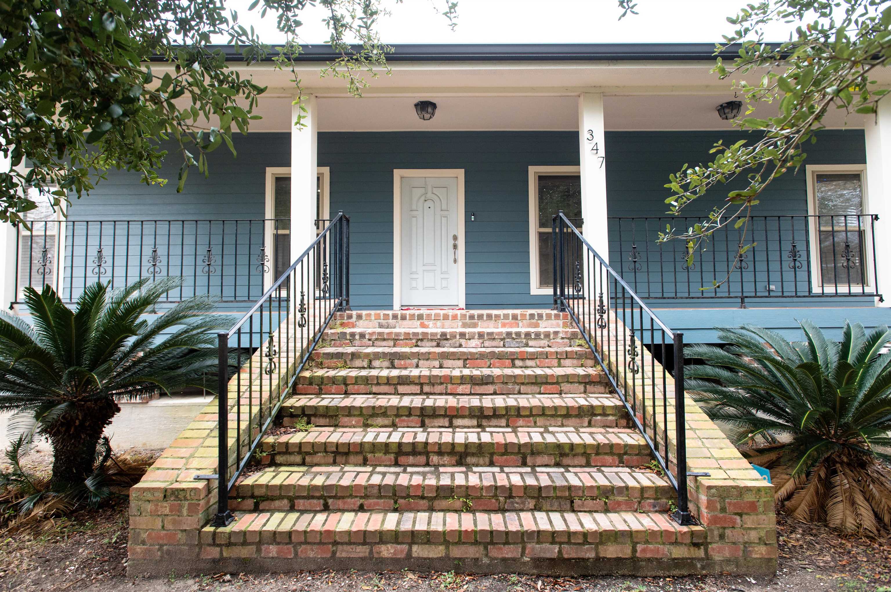 347 Le Village Dr, Larose, LA, 70373