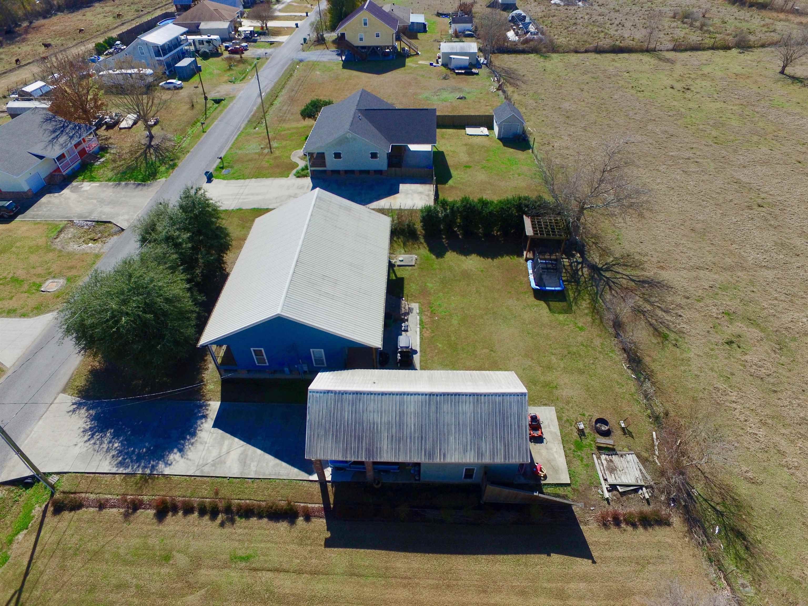 347 Le Village Dr, Larose, LA, 70373