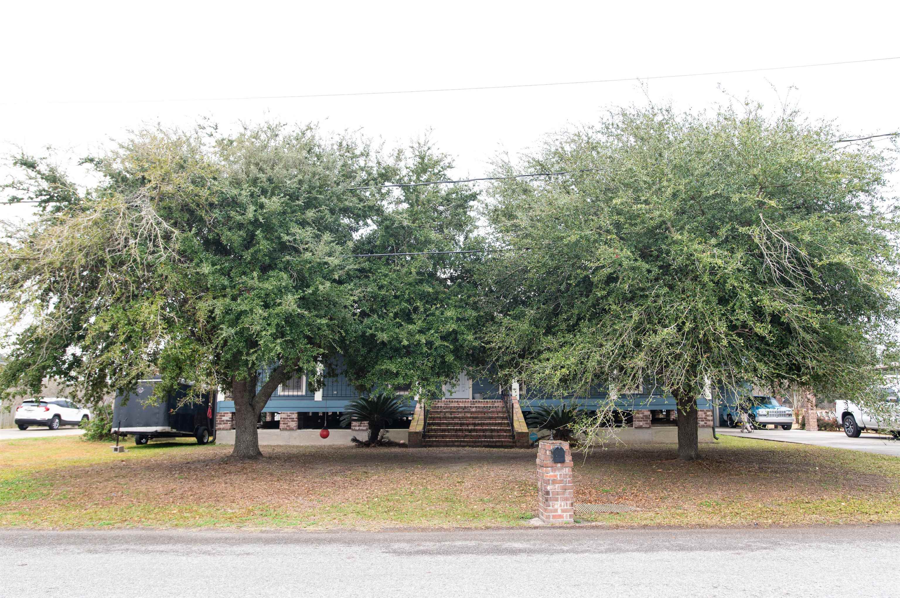 347 Le Village Dr, Larose, LA, 70373