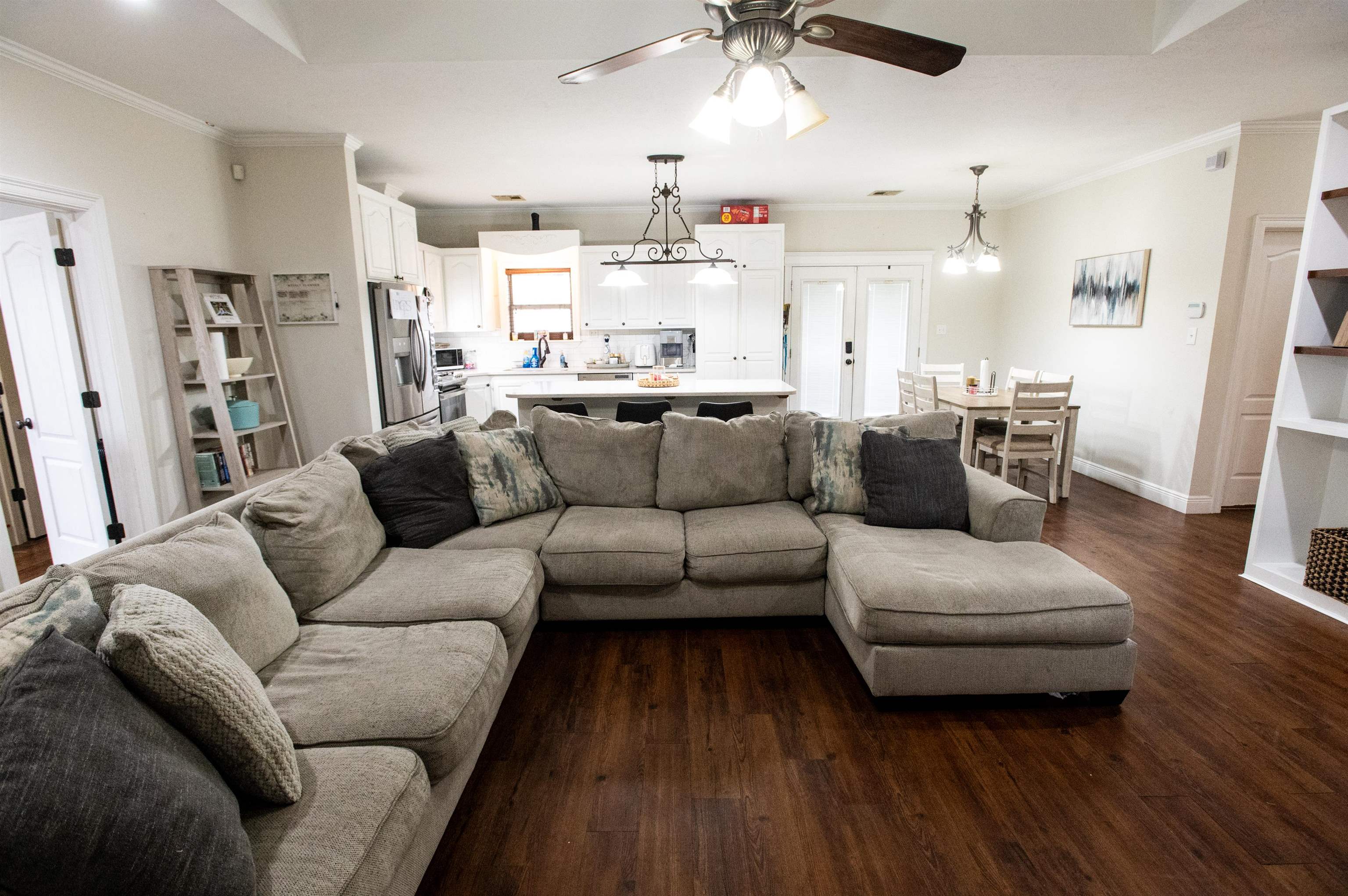 347 Le Village Dr, Larose, LA, 70373