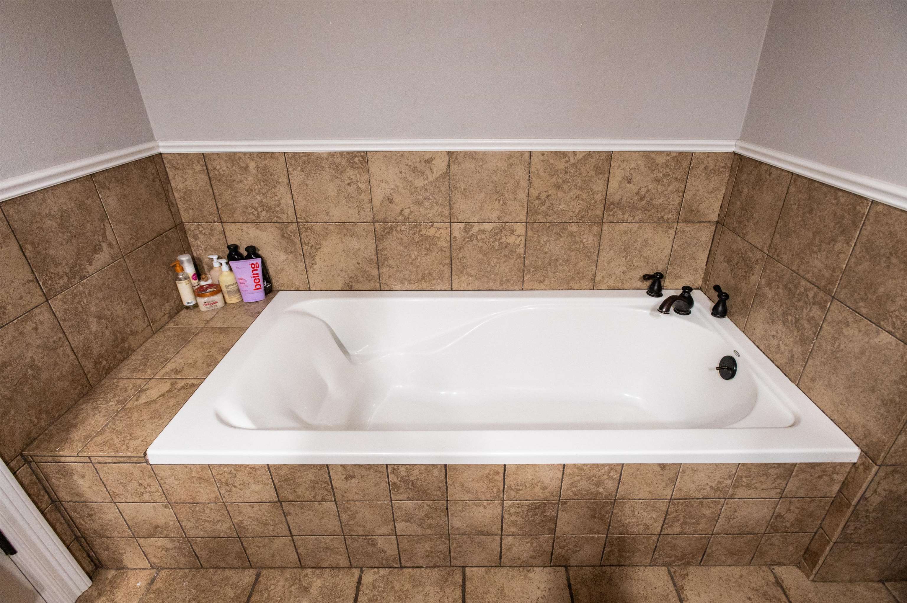 347 Le Village Dr, Larose, LA, 70373