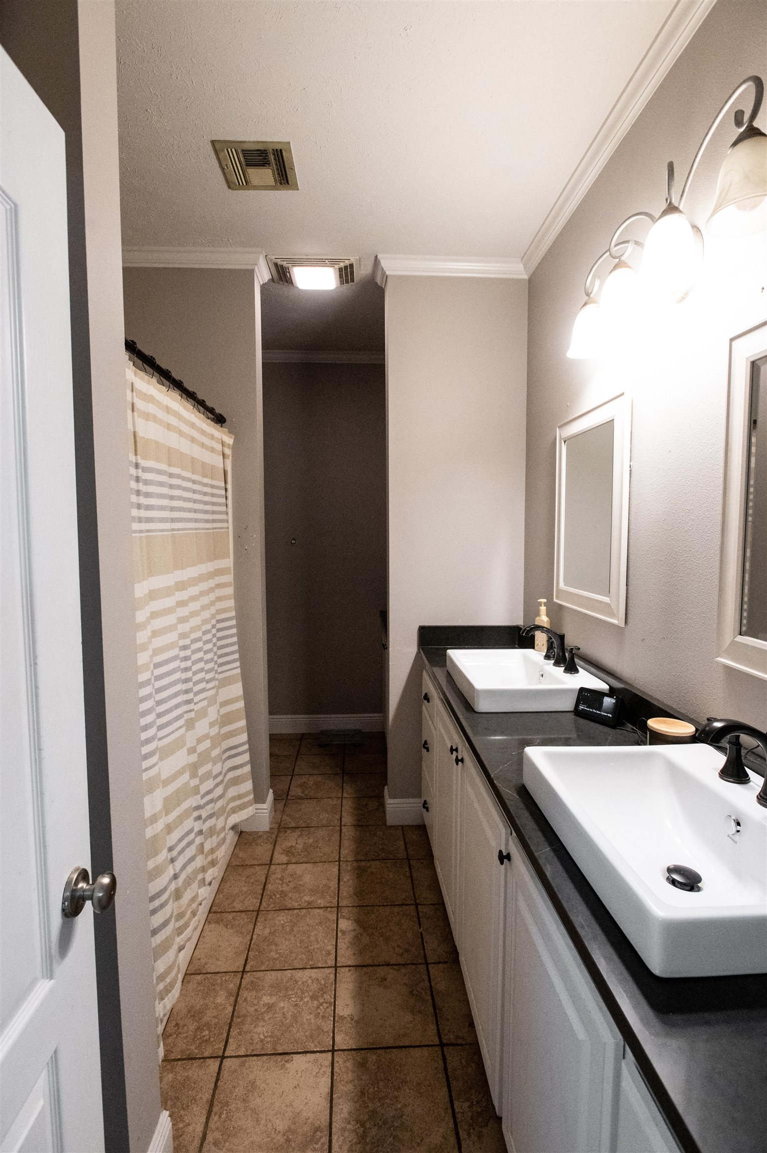 347 Le Village Dr, Larose, LA, 70373