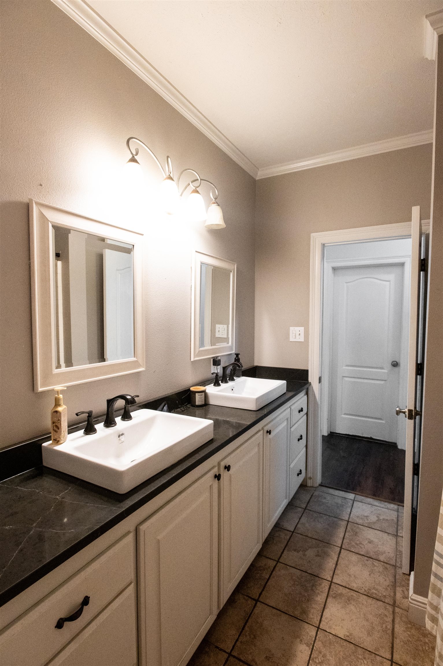 347 Le Village Dr, Larose, LA, 70373