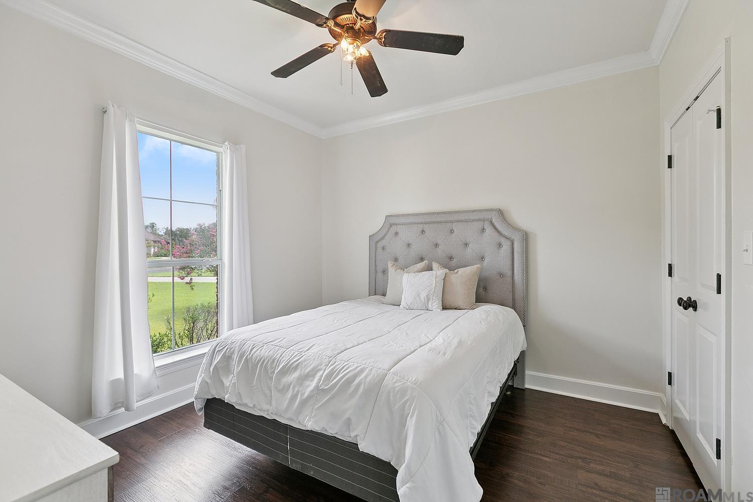 11177 Toria Ln, St Amant, LA, 70774