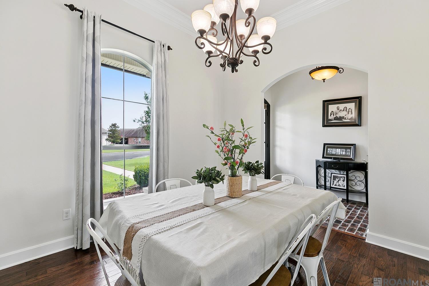 11177 Toria Ln, St Amant, LA, 70774