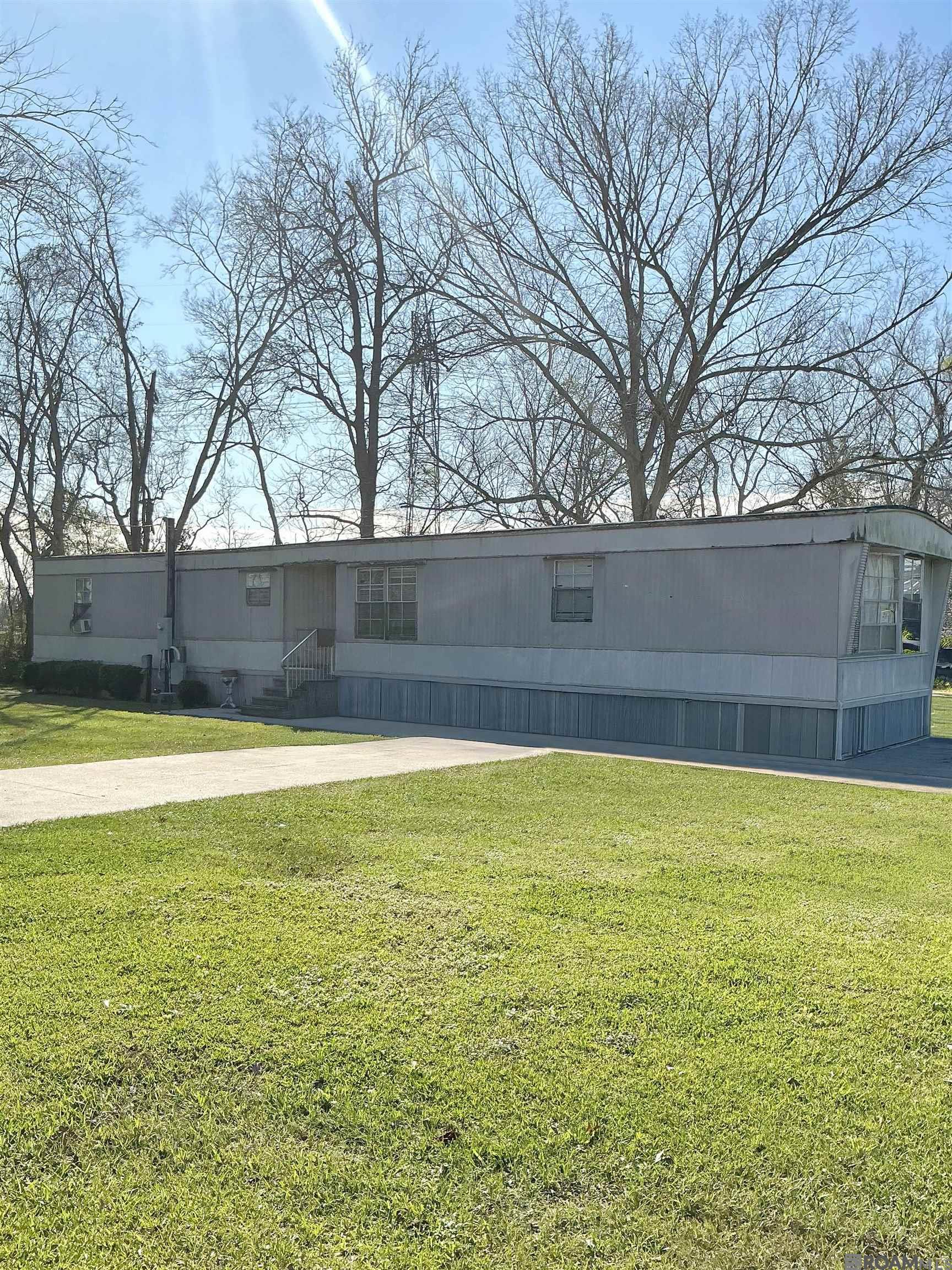 1903 North Bayou Drive, Golden Meadow, LA, 70357