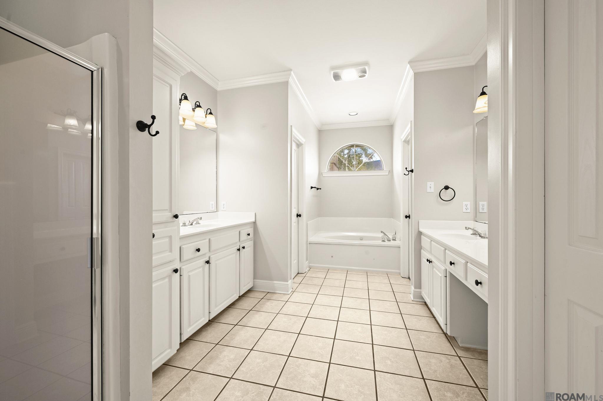 17361 Lake Azalea Dr, Baton Rouge, LA, 70817