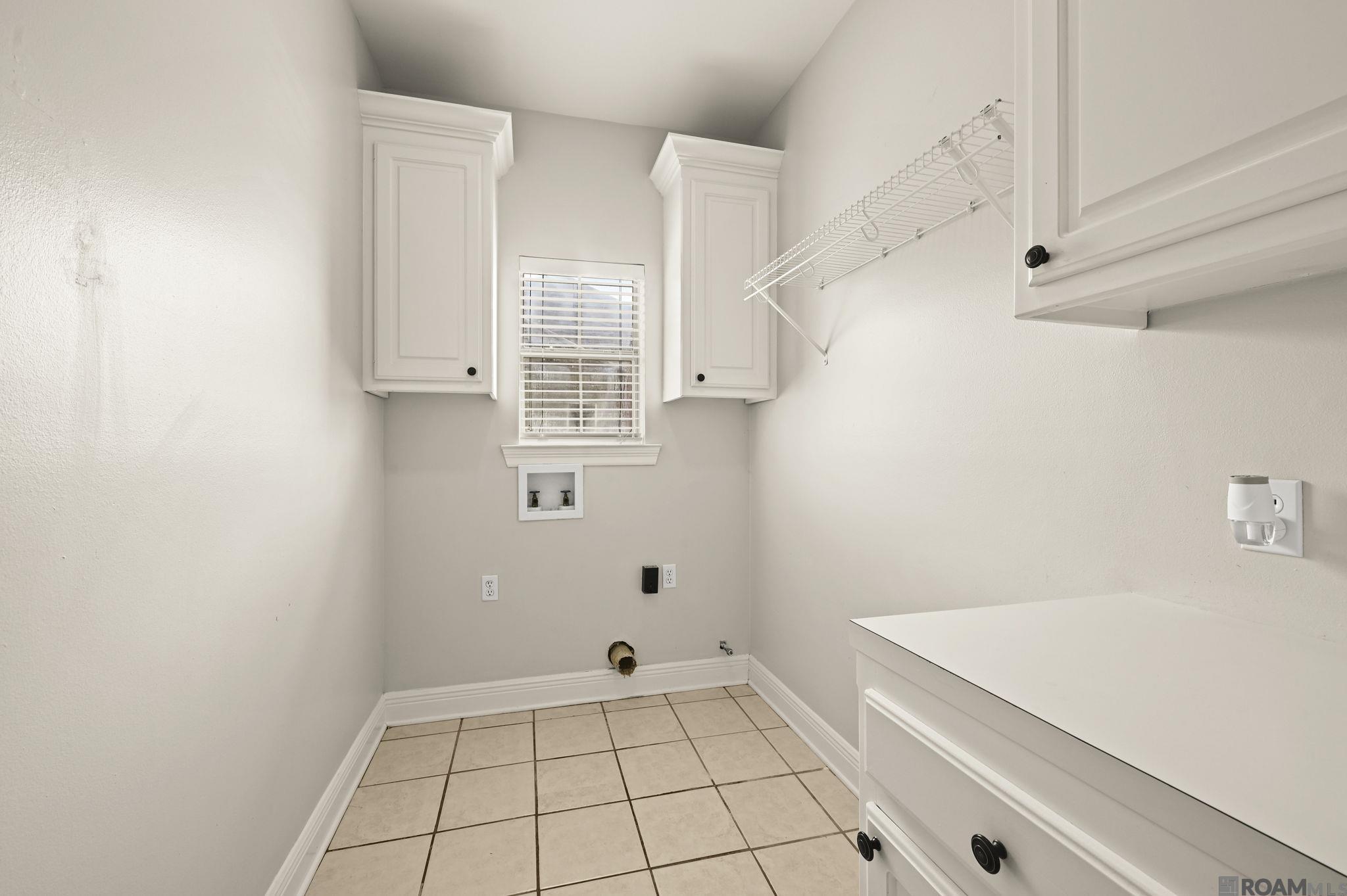 17361 Lake Azalea Dr, Baton Rouge, LA, 70817