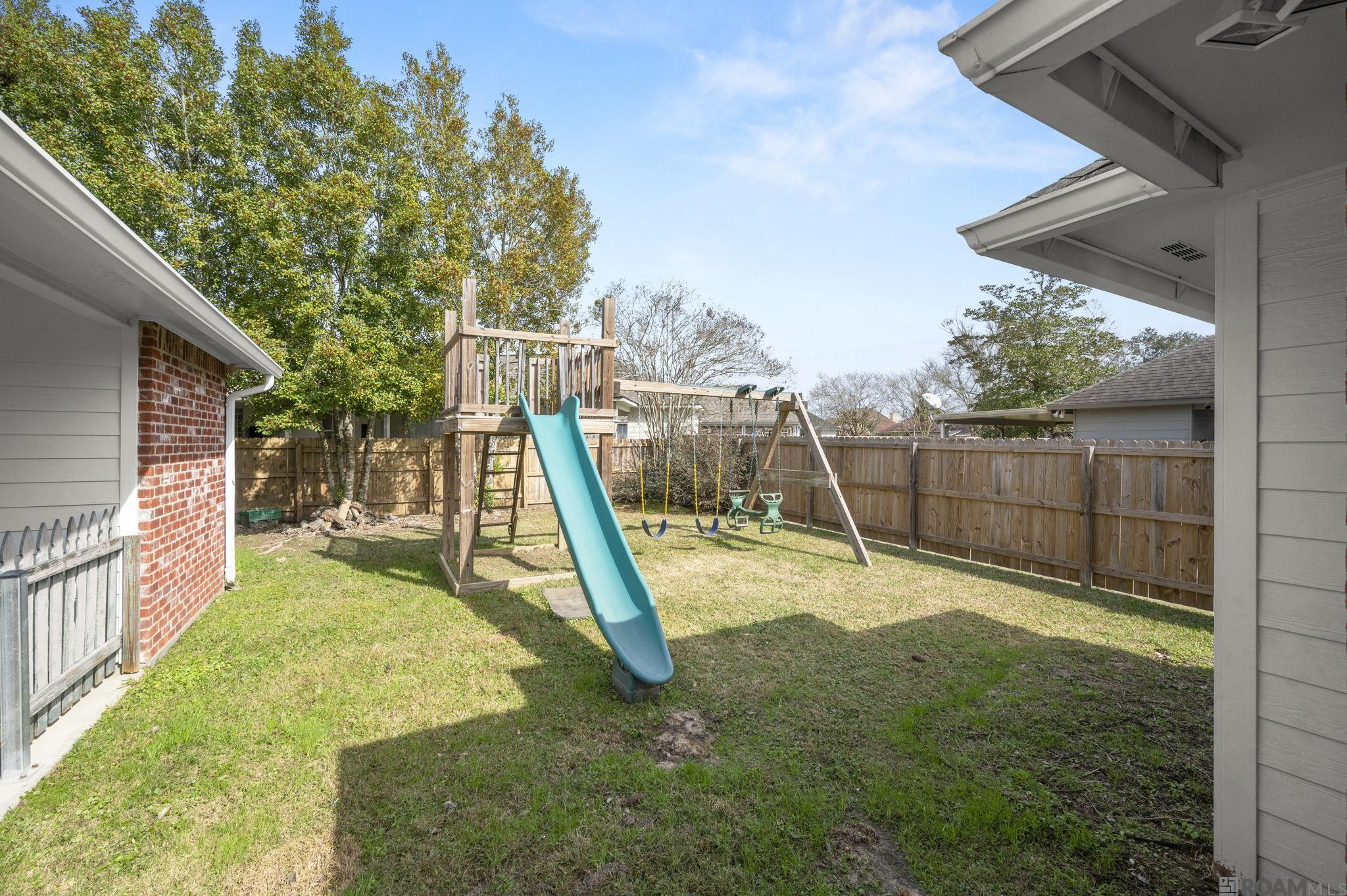 17361 Lake Azalea Dr, Baton Rouge, LA, 70817