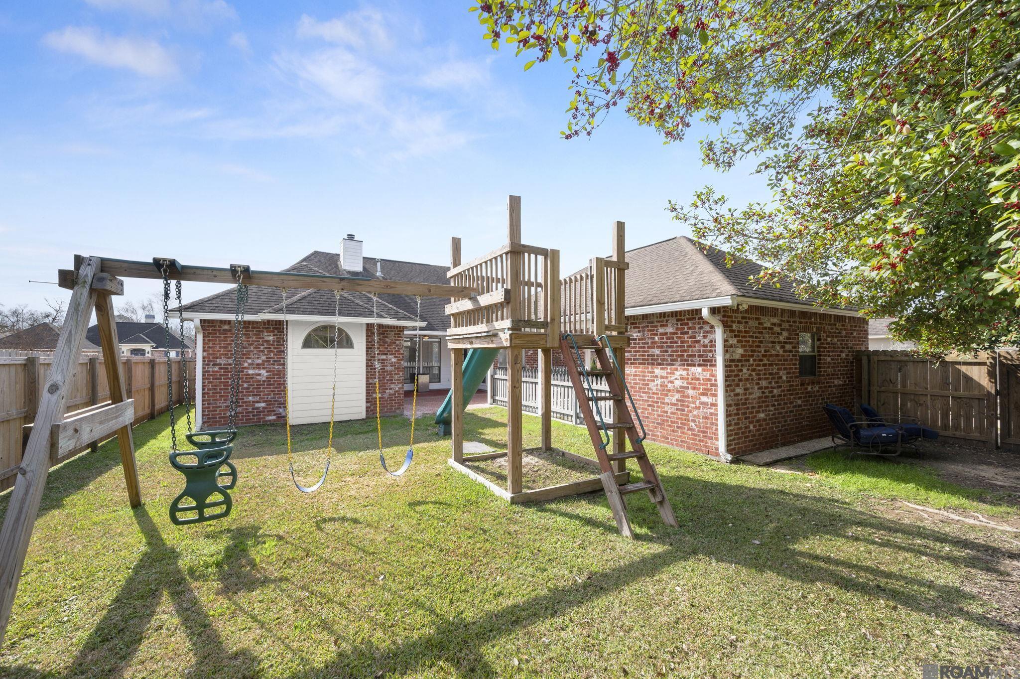 17361 Lake Azalea Dr, Baton Rouge, LA, 70817