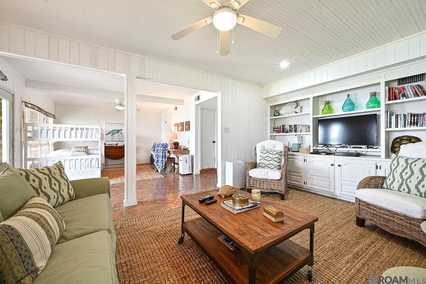 2215 False River Dr UNIT 8, New Roads, LA, 70760