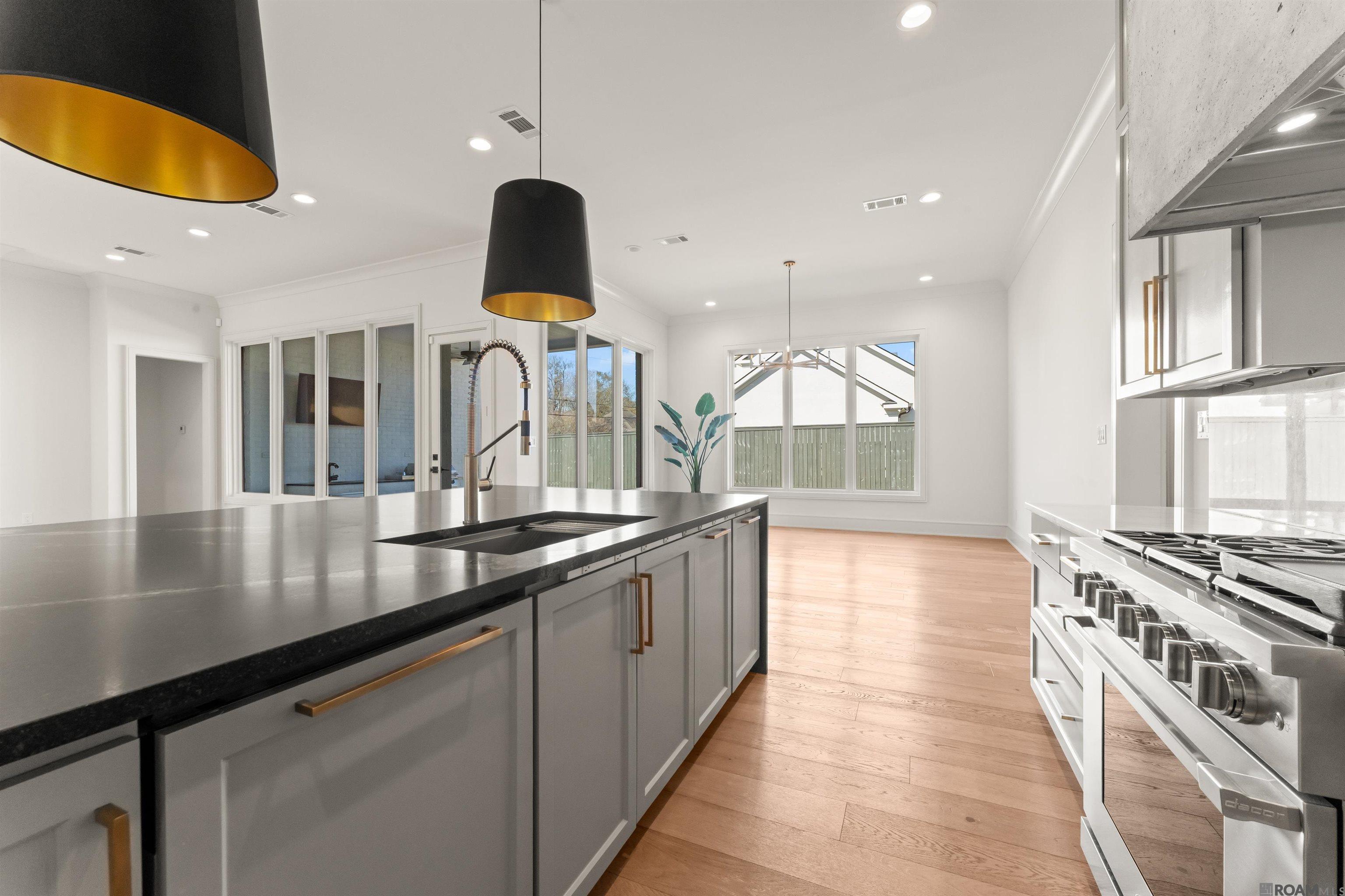 8721 W Fairway Dr, Baton Rouge, LA, 70809