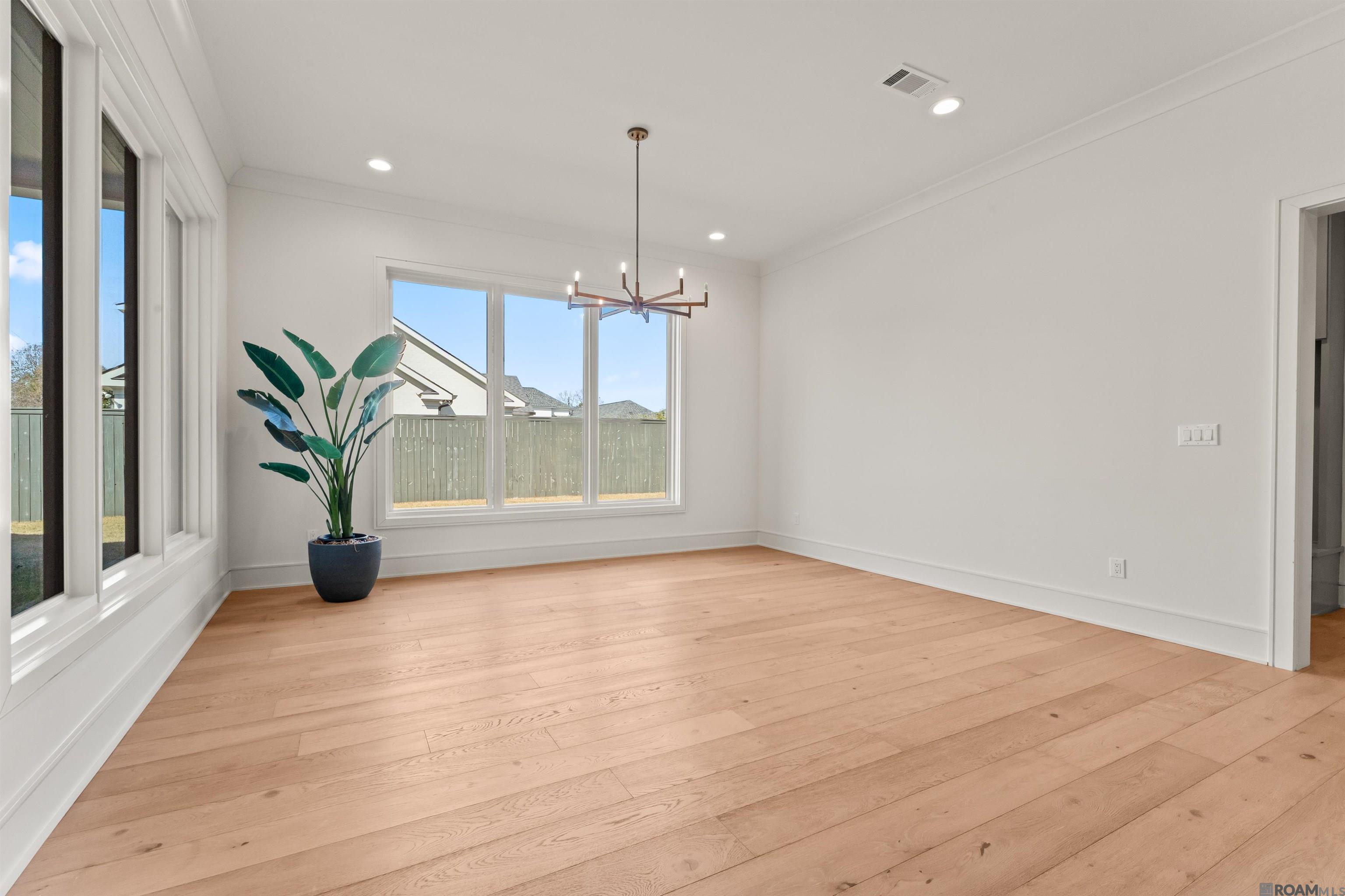 8721 W Fairway Dr, Baton Rouge, LA, 70809